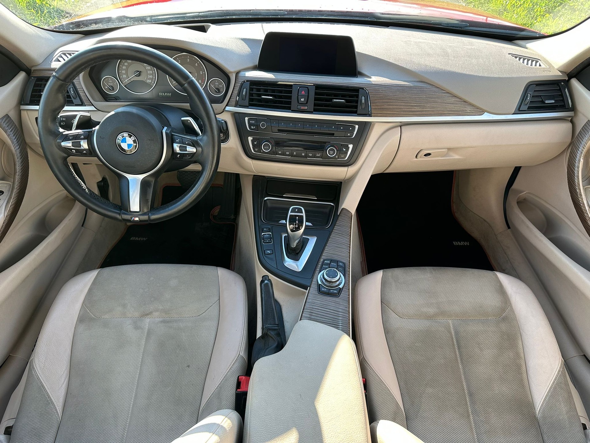 BMW 330d Touring Sport Line Steptronic-image-9