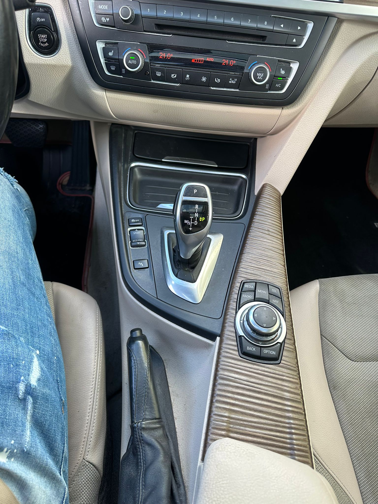 BMW 330d Touring Sport Line Steptronic-image-25