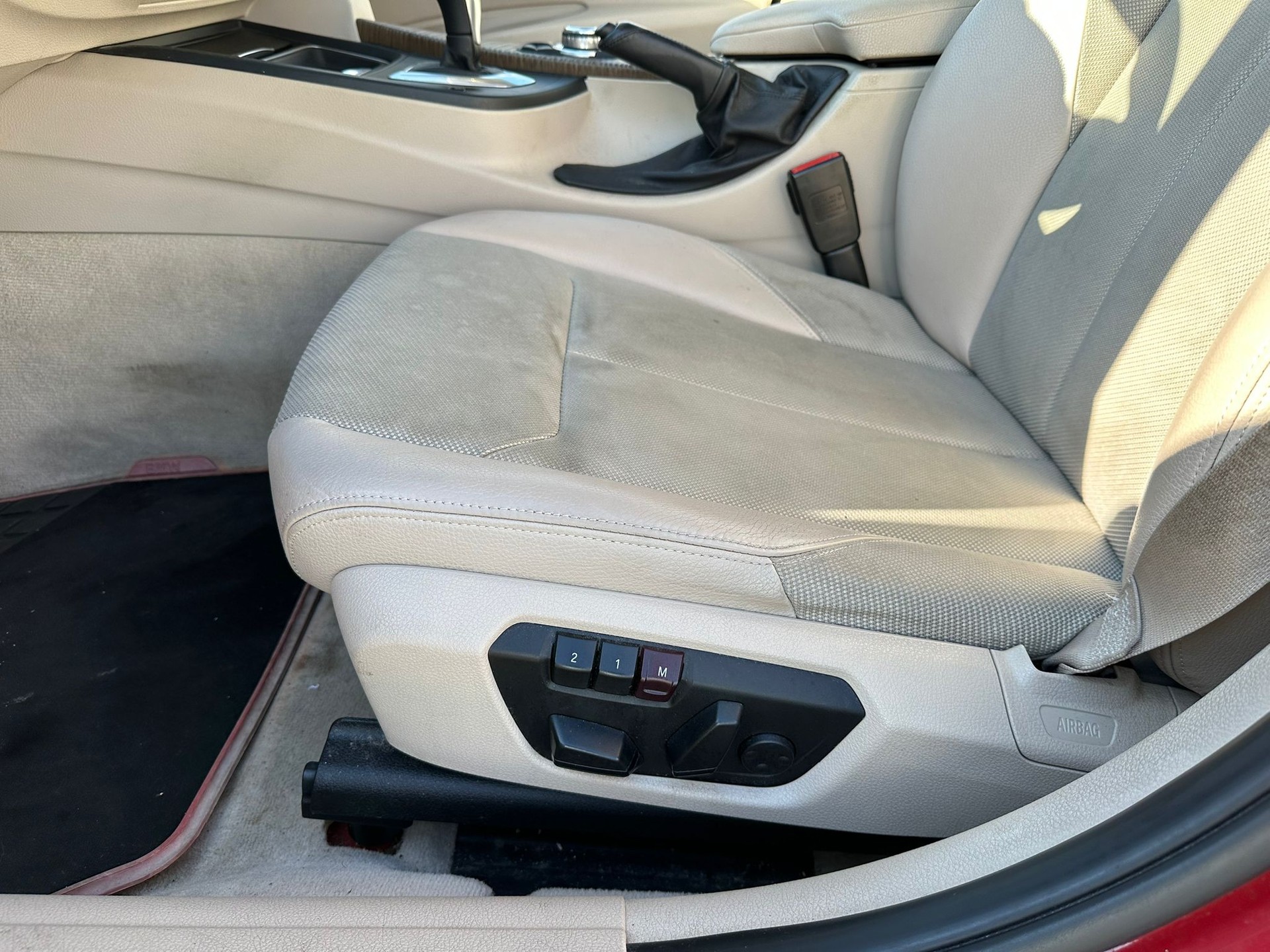 BMW 330d Touring Sport Line Steptronic-image-11
