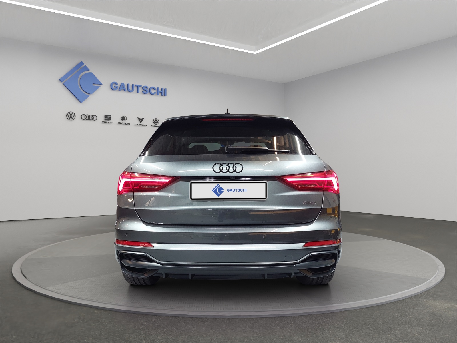 AUDI Q3 35 TDI S line quattro S-tronic-image-3