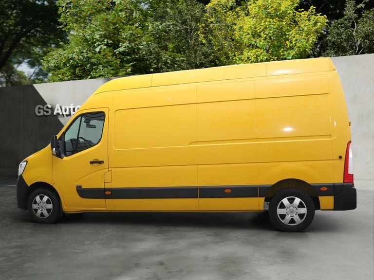 RENAULT Master T35 2.3dCi 135 L3H3-image-2
