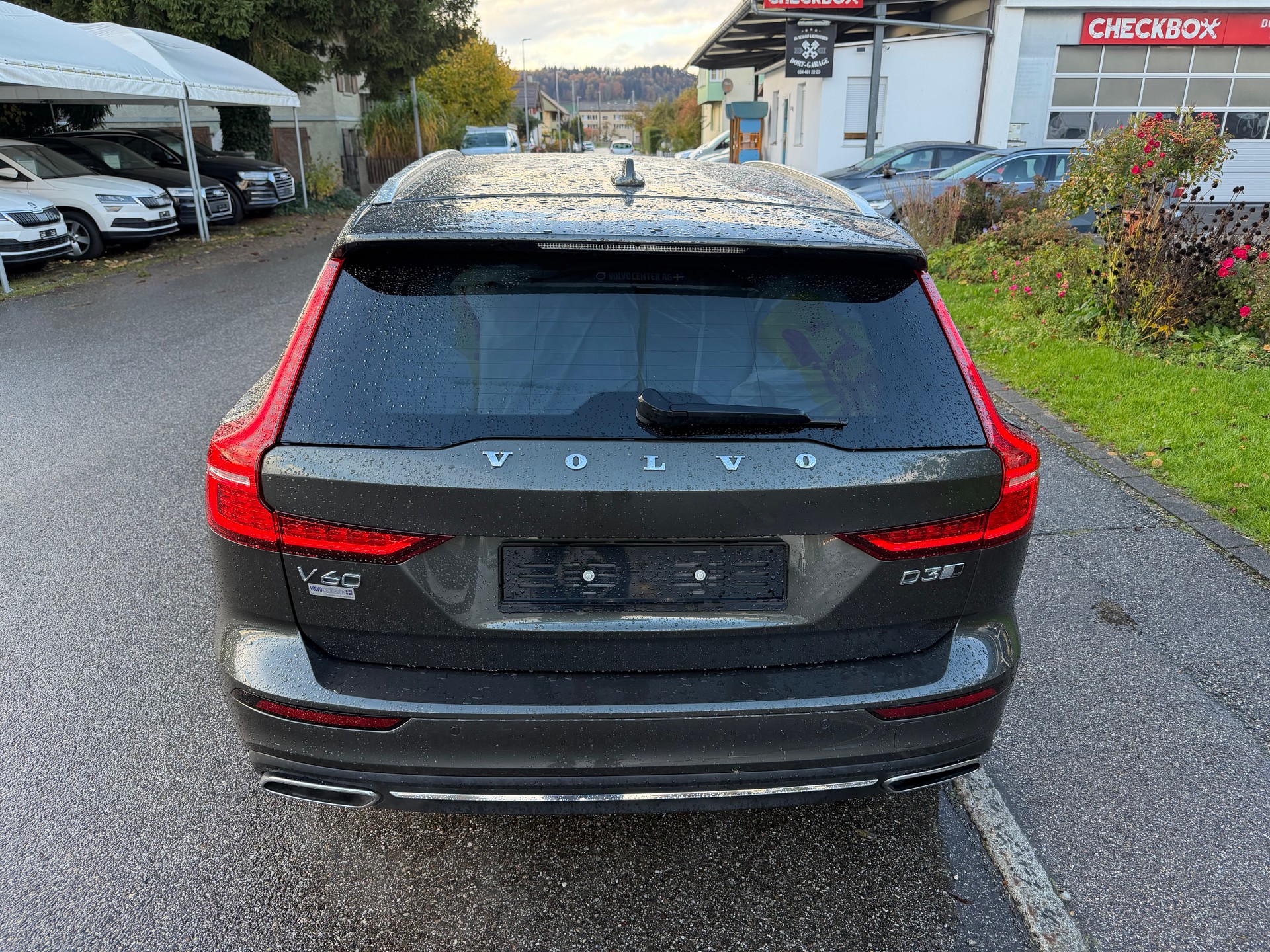 VOLVO V60 D3 AWD Momentum Geartronic-image-6