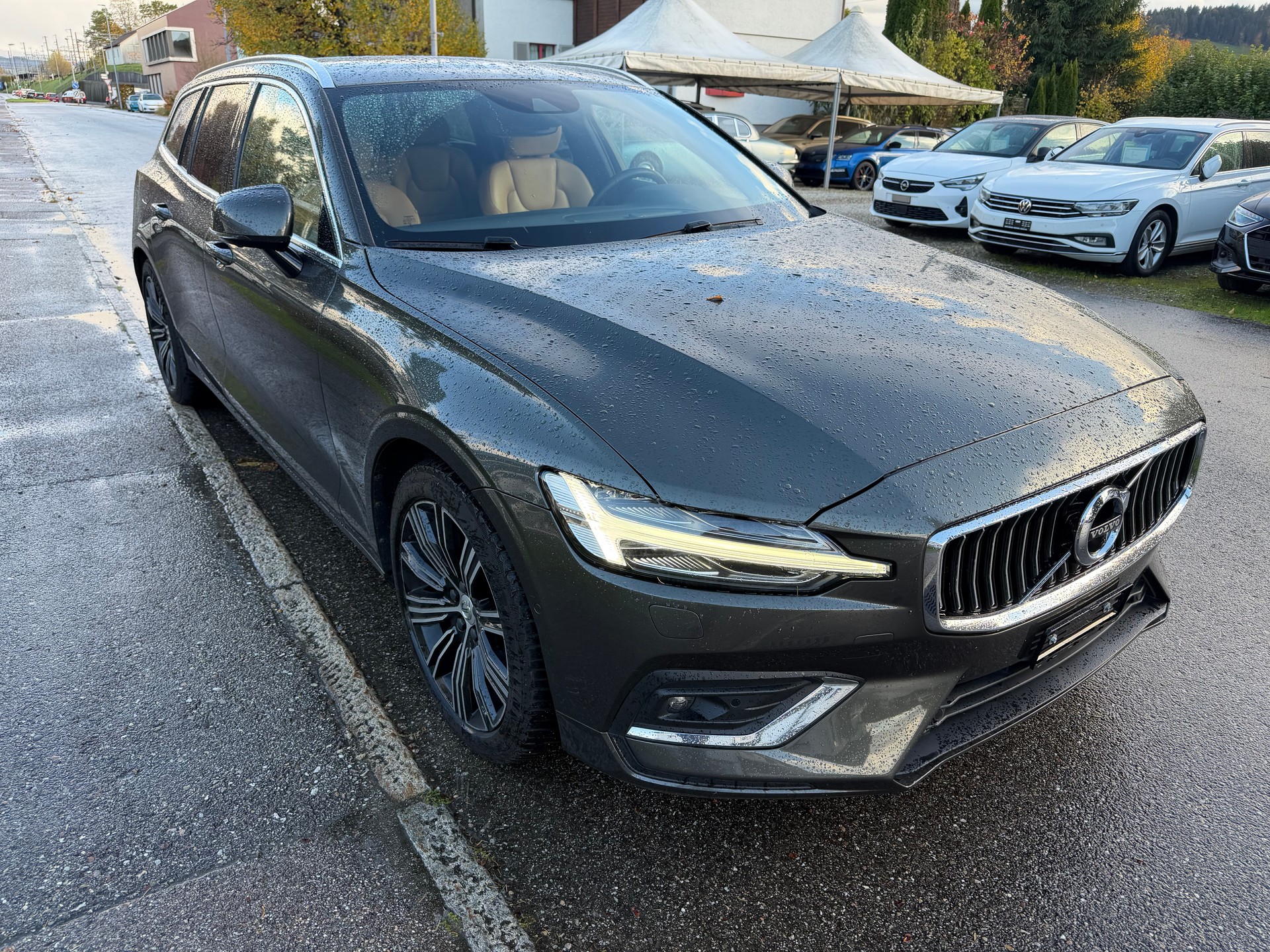 VOLVO V60 D3 AWD Momentum Geartronic-image-0
