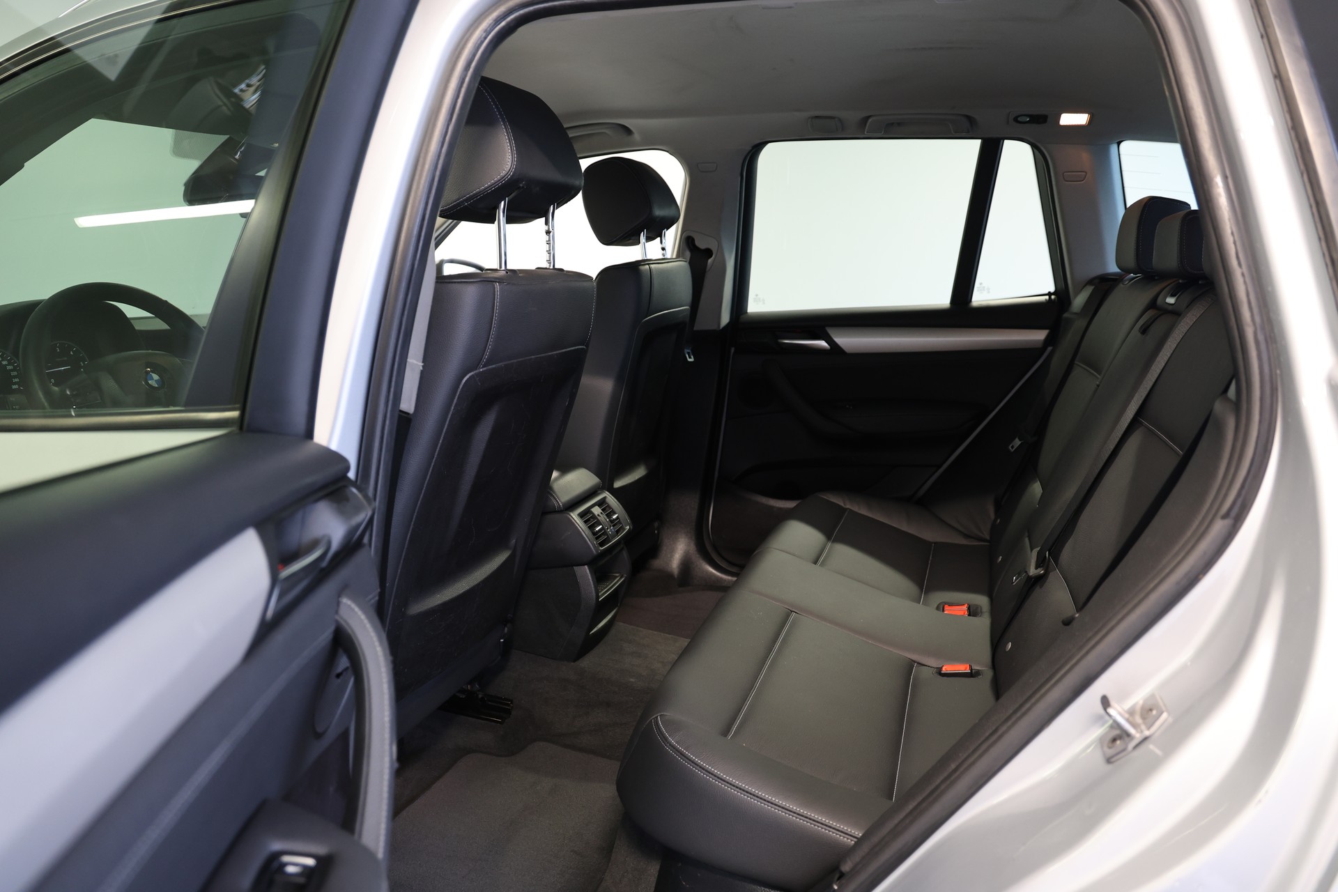 BMW X3 xDrive 30d Steptronic-image-15