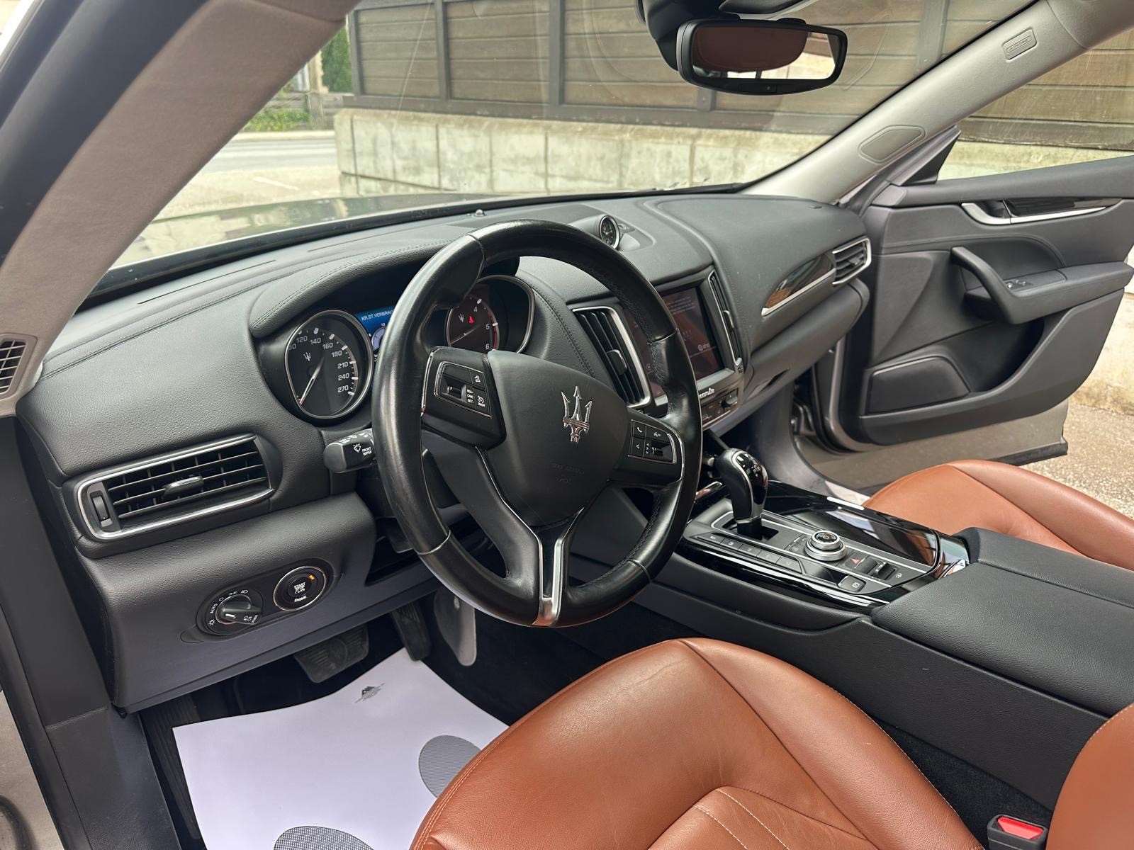 MASERATI Levante D 3.0 V6 Automatica-image-9