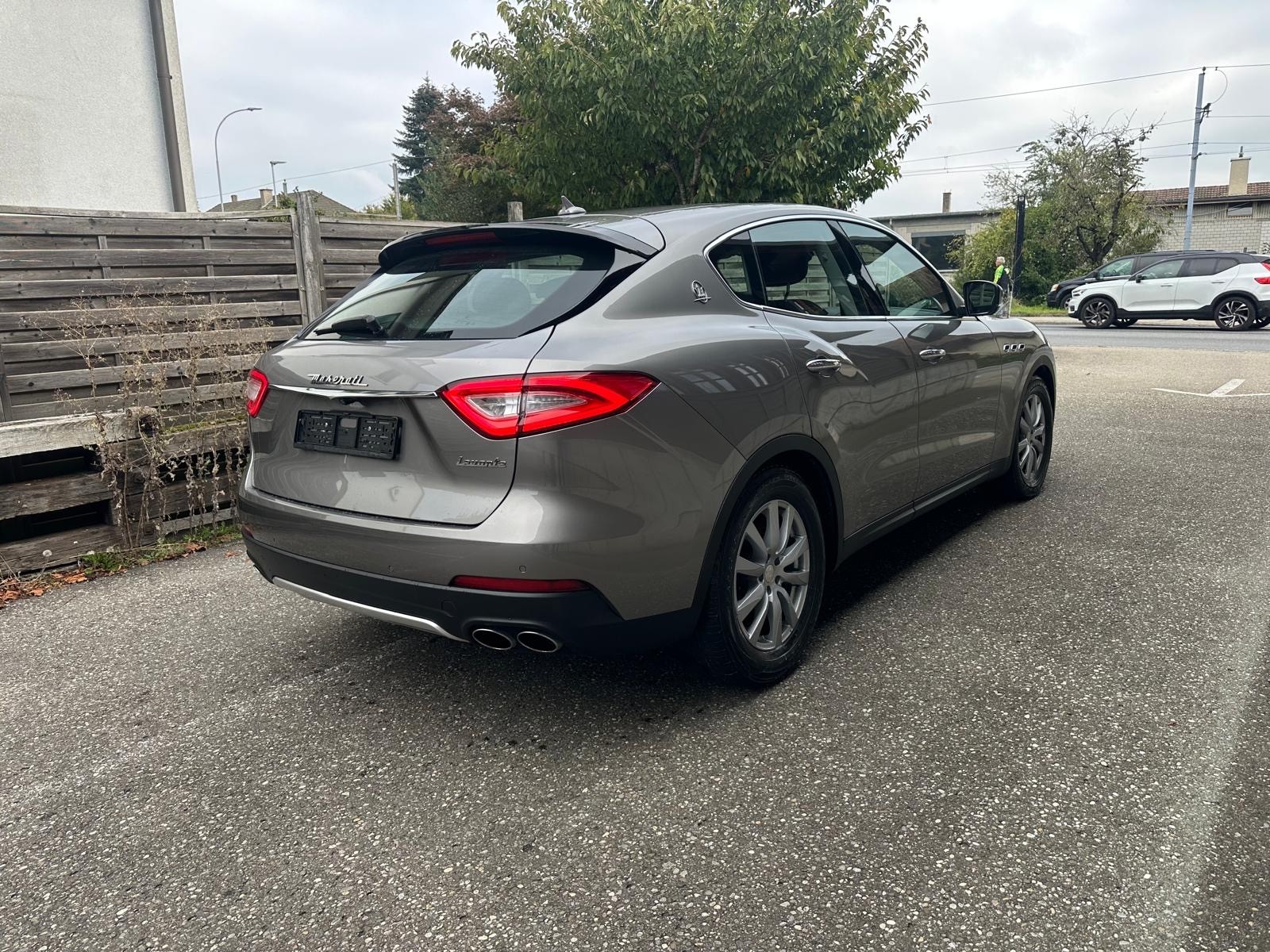 MASERATI Levante D 3.0 V6 Automatica-image-2