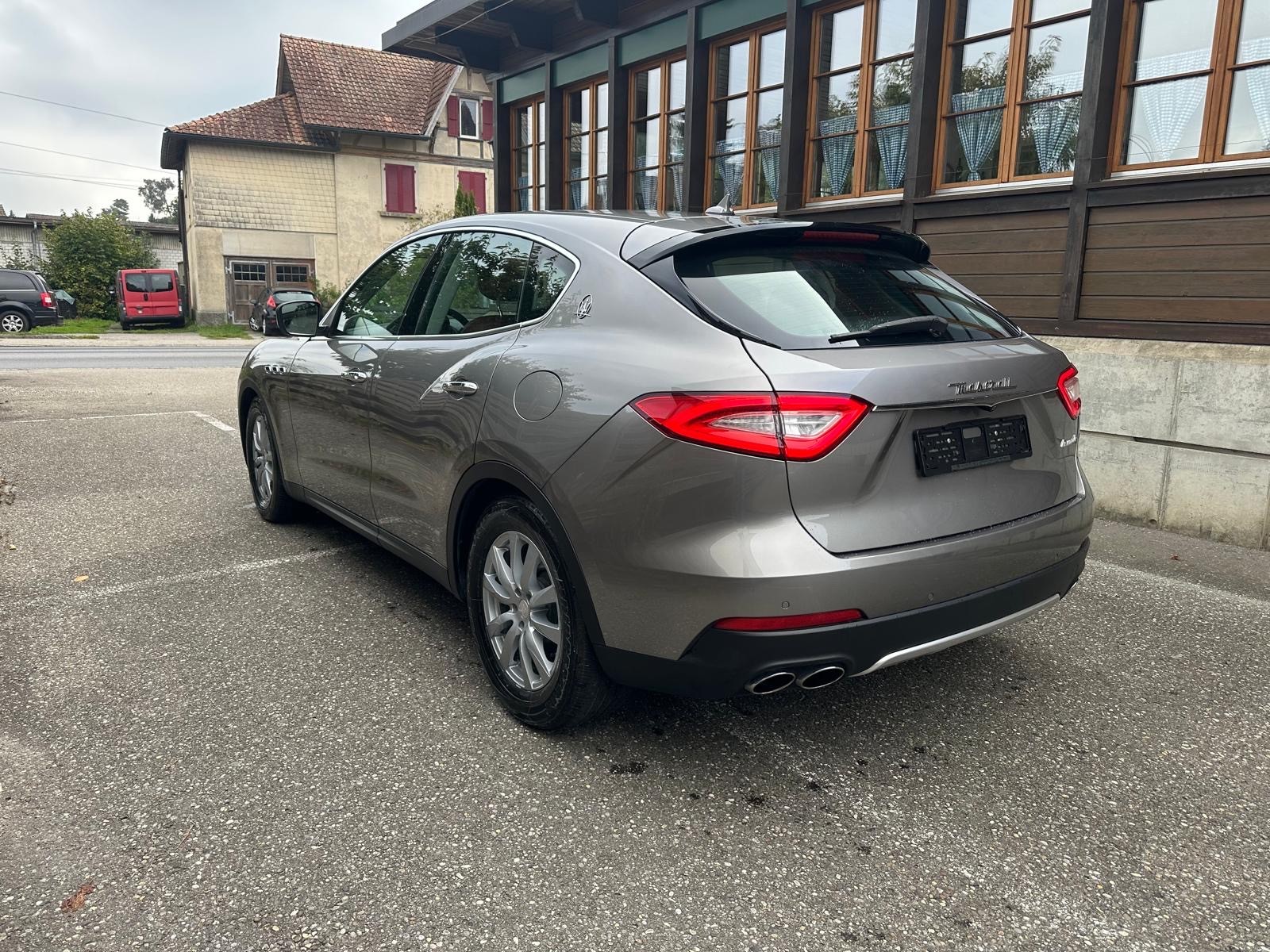 MASERATI Levante D 3.0 V6 Automatica-image-3