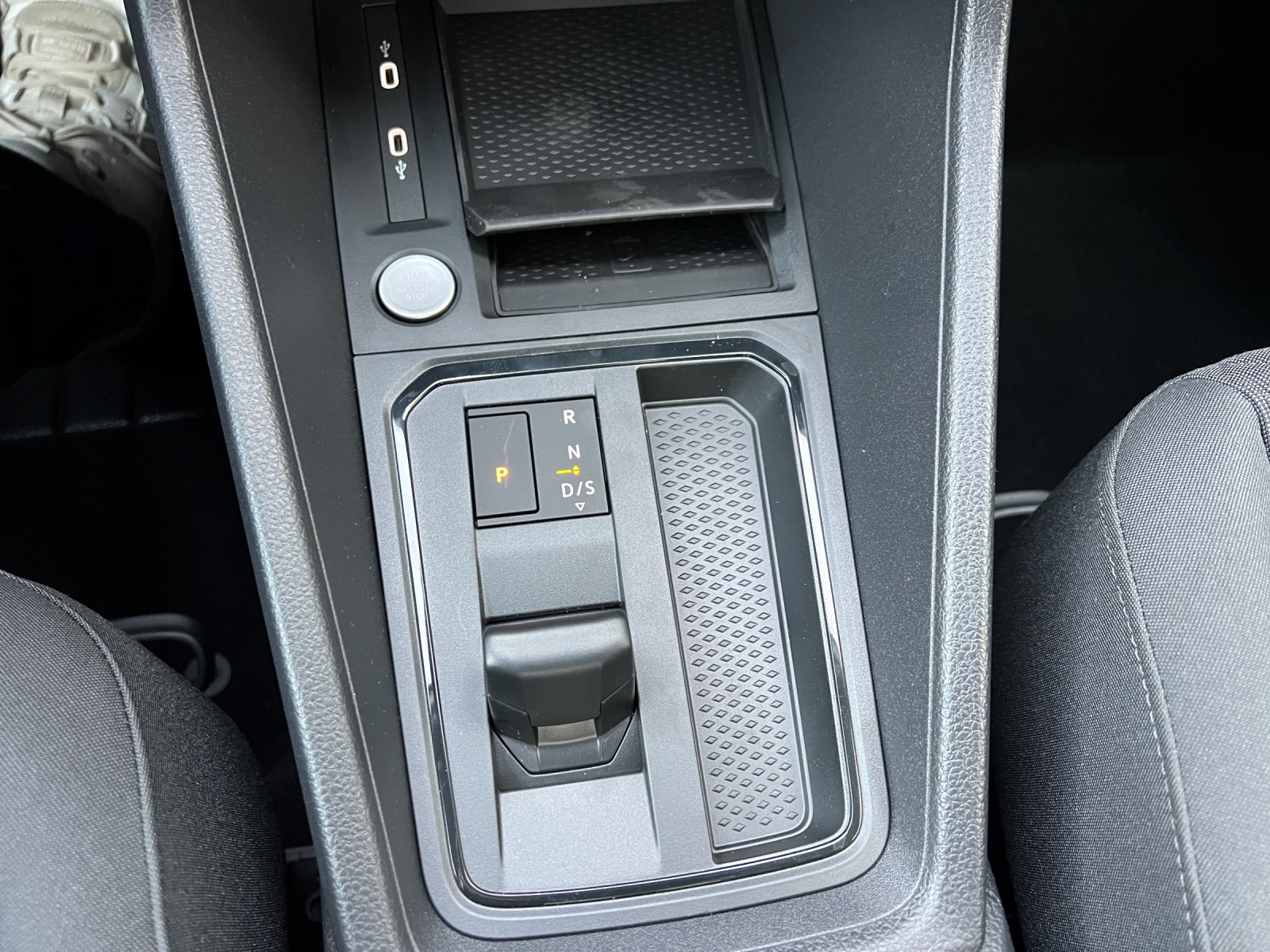 VW Caddy 1.5 TSI Life DSG-image-13