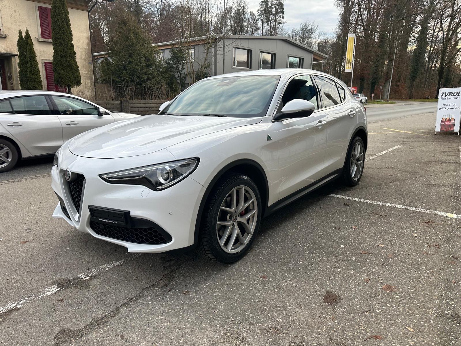 ALFA ROMEO Stelvio 2.0 Super Q4 Automatic-image-1