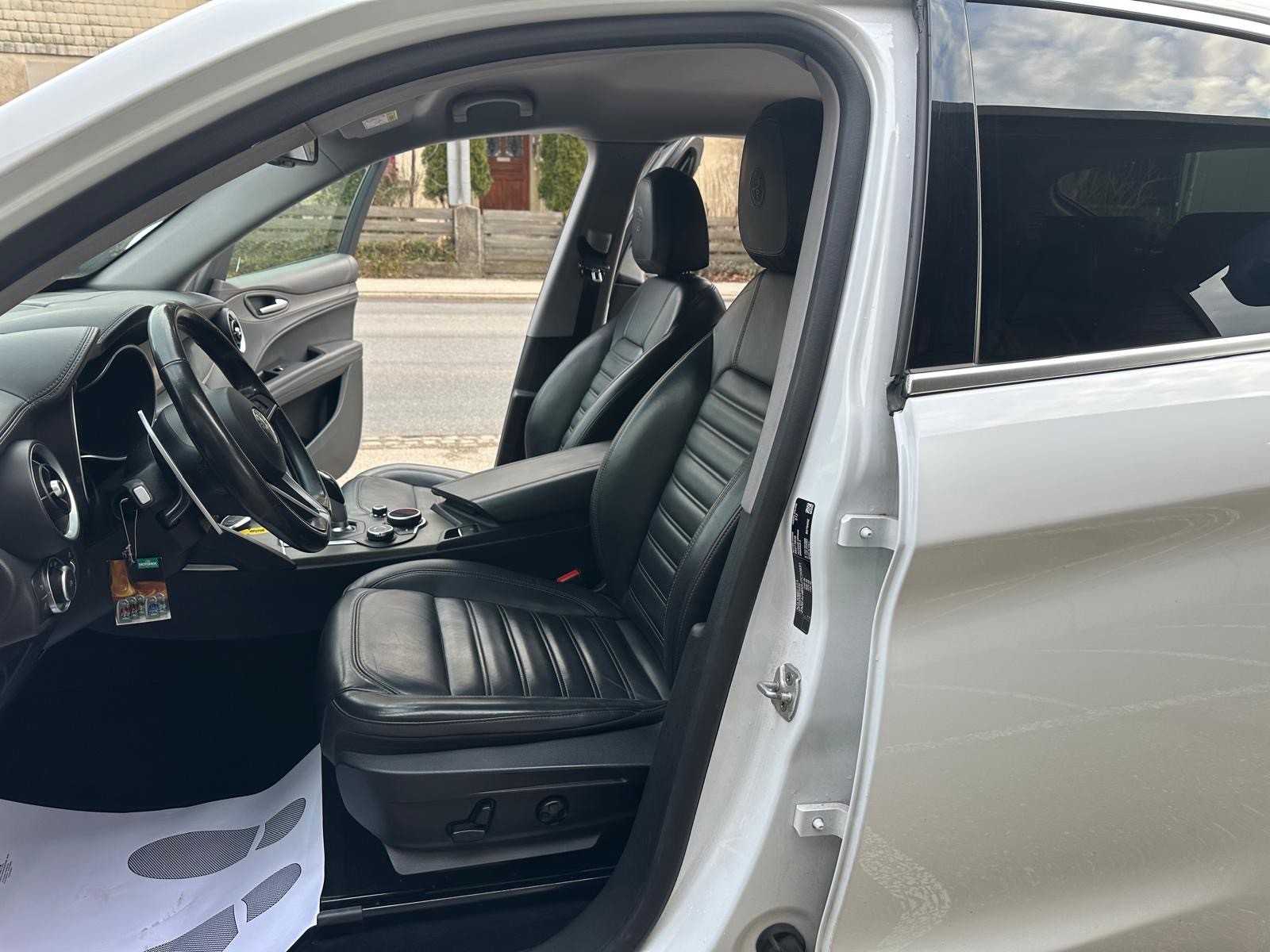 ALFA ROMEO Stelvio 2.0 Super Q4 Automatic-image-9