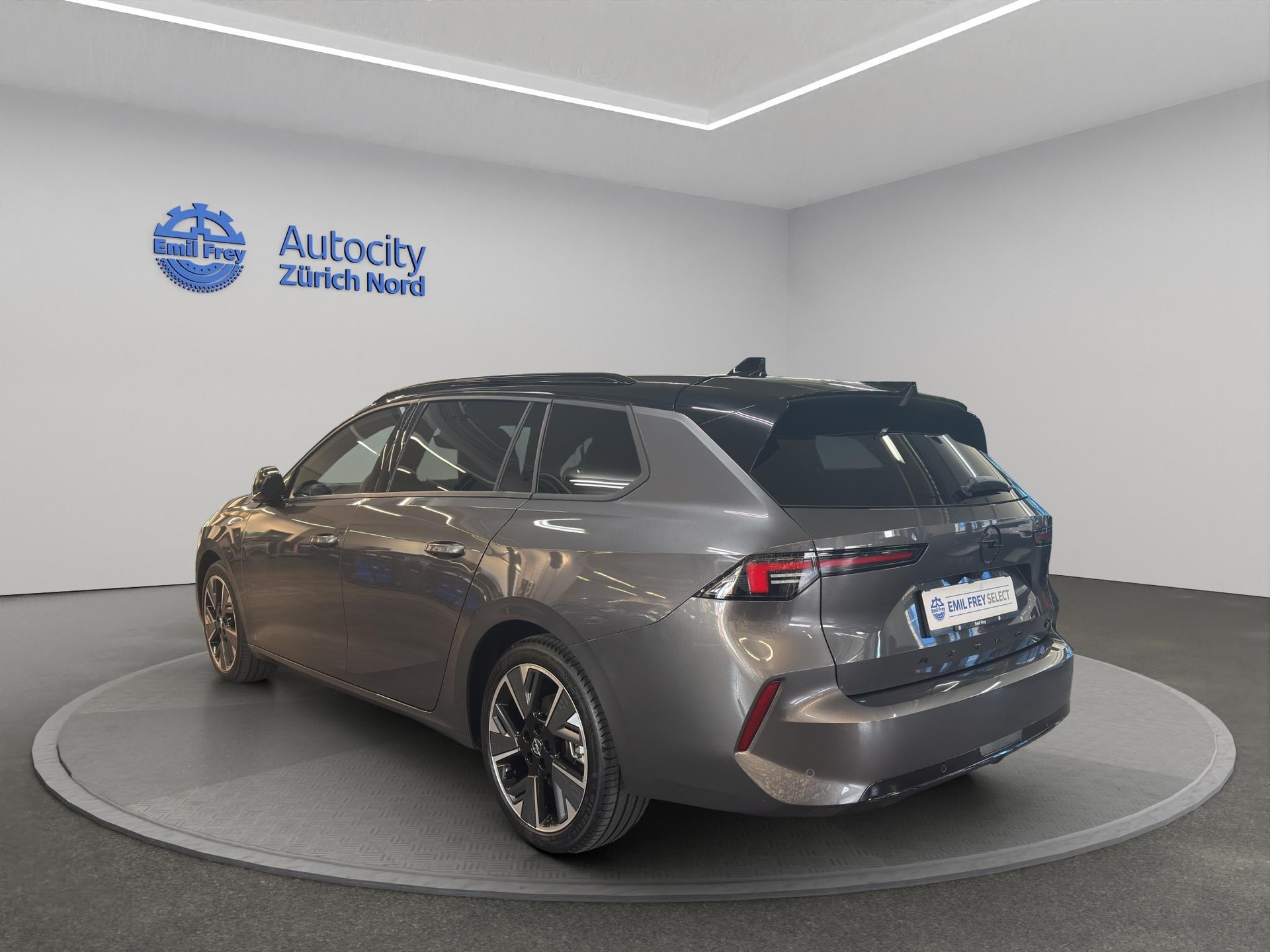 OPEL Astra-e Sports Tourer Swiss Plus-image-2