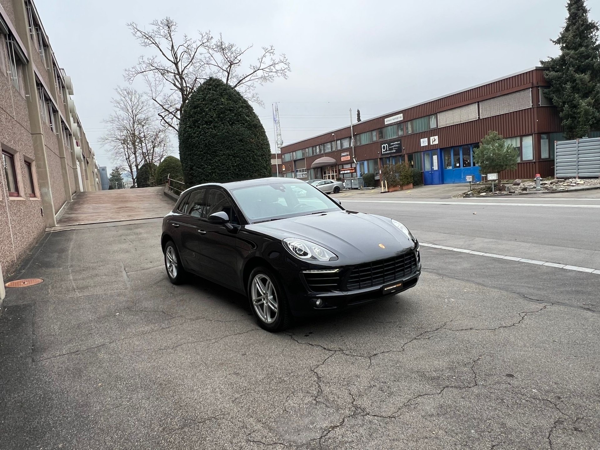 PORSCHE Macan PDK-image-3