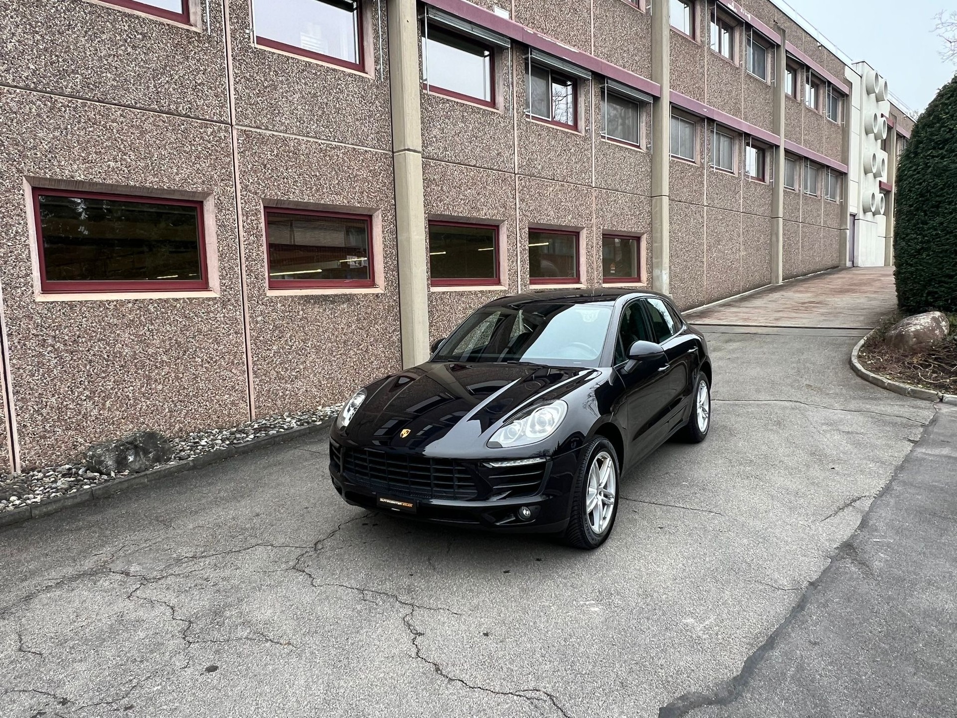 PORSCHE Macan PDK-image-0