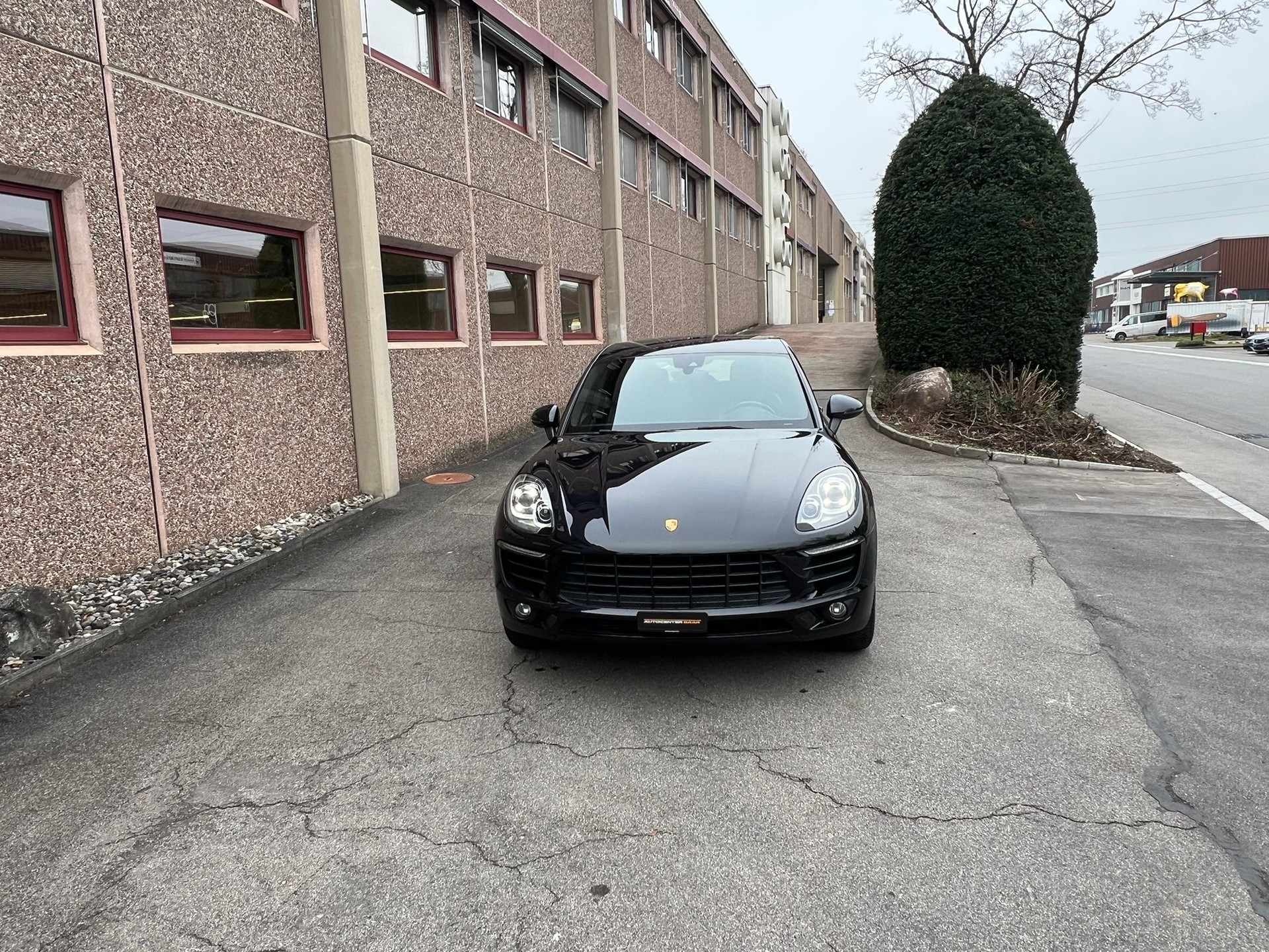 PORSCHE Macan PDK-image-1