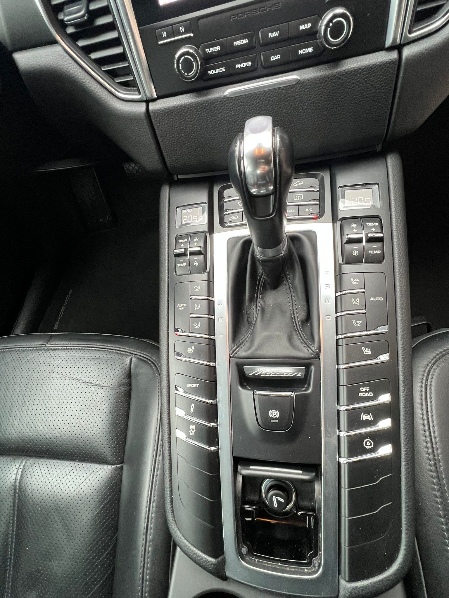PORSCHE Macan PDK-image-14