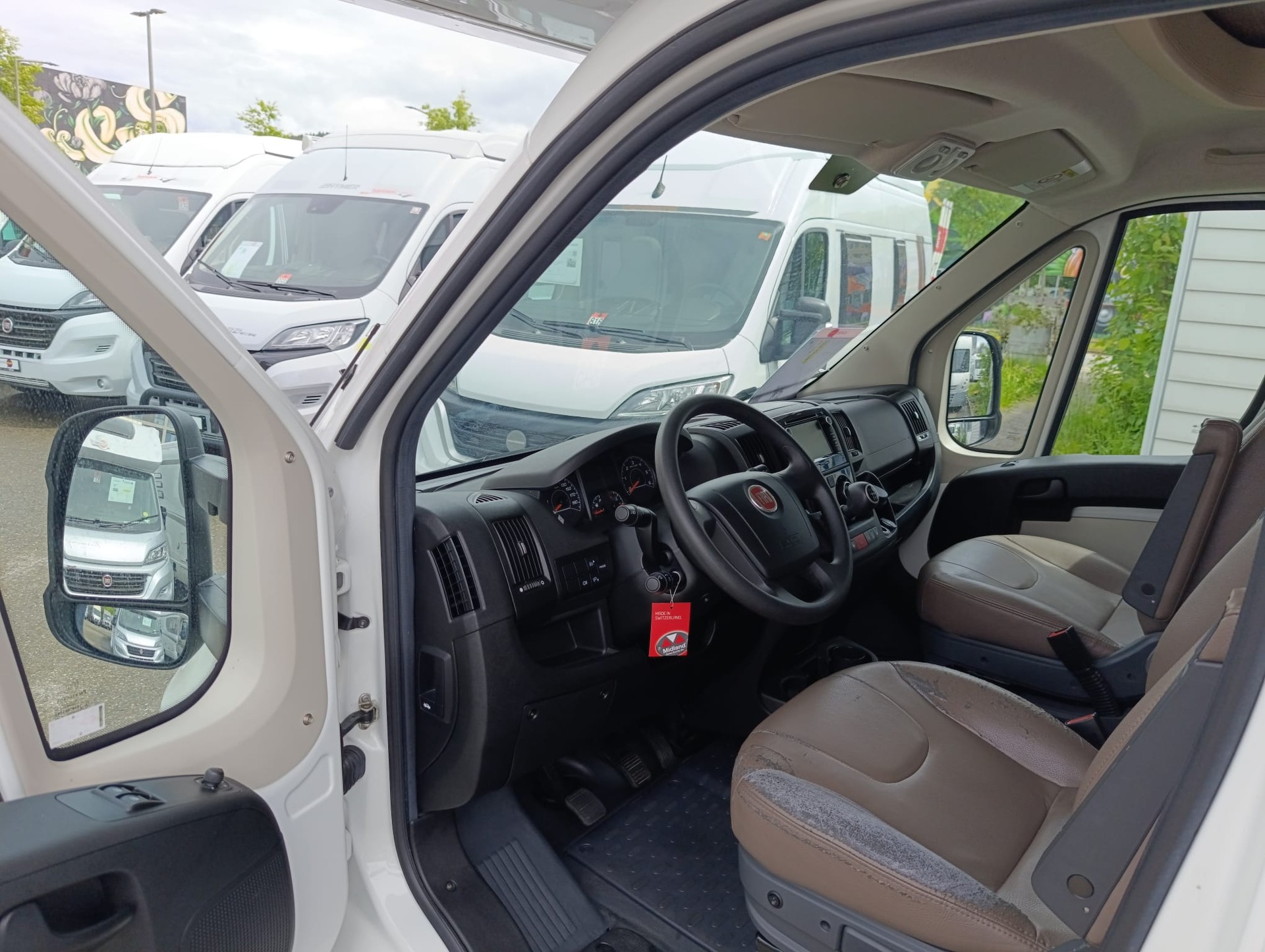 BÜRSTNER BA 6701*** Perfektes Familienmobil für jede Jahreszeit*** *2 er Veloträger *Multimedia *Rückfahrkamera *-image-12