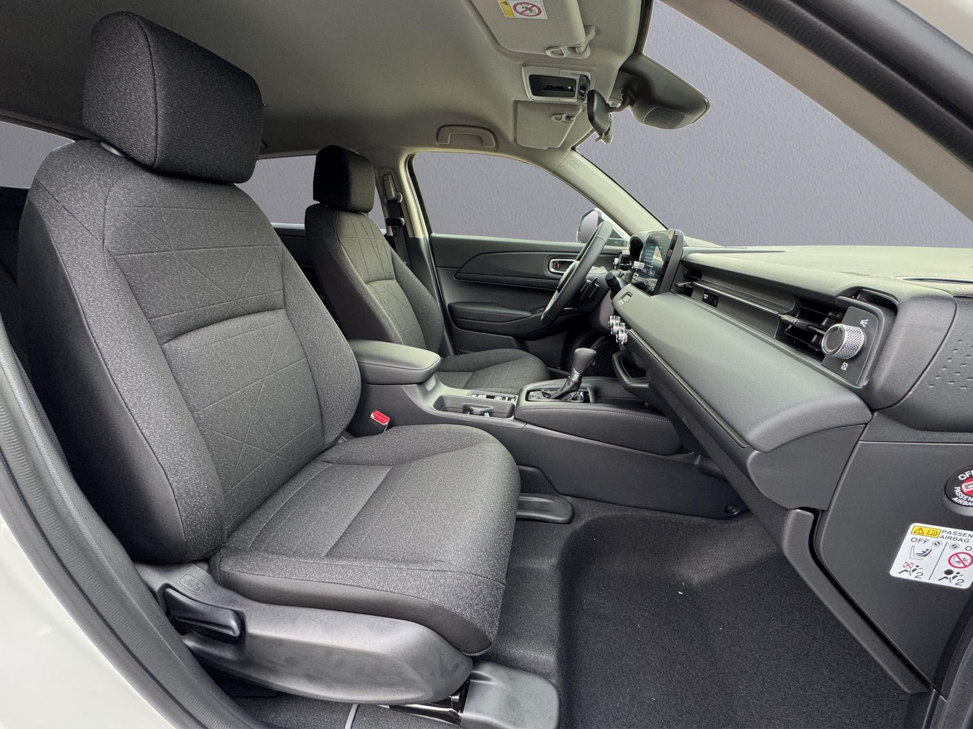 HONDA HR-V 1.5 i-MMD Elegance-image-17