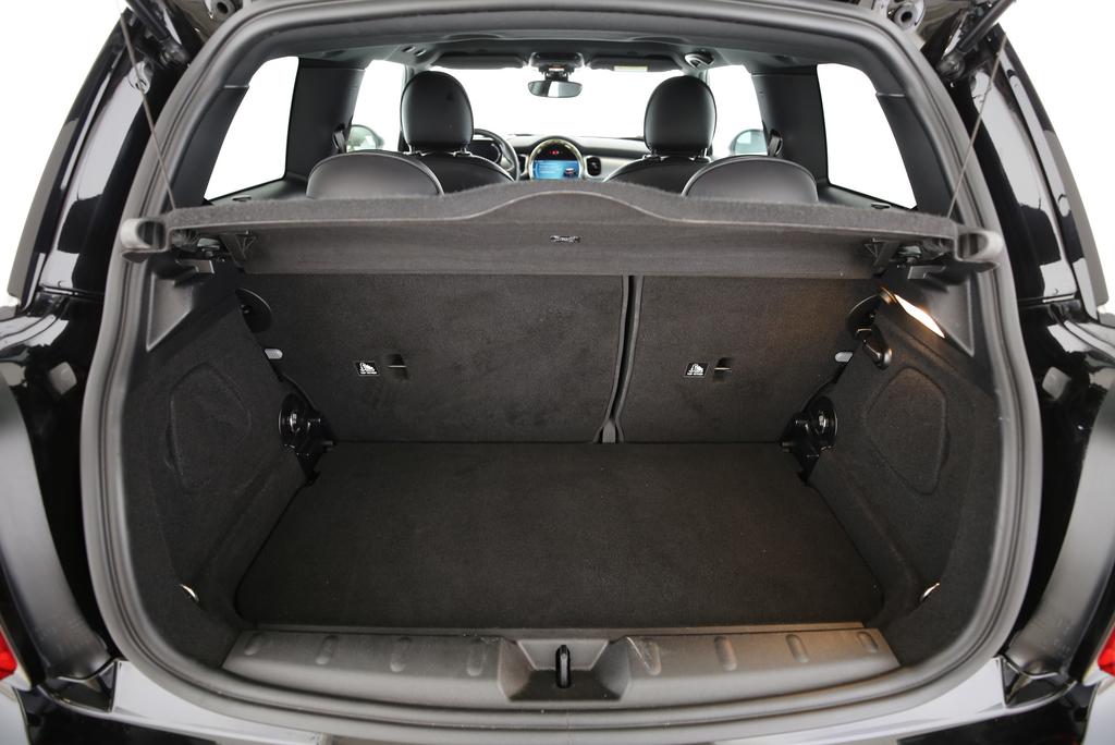 MINI F56 Cooper SE-image-12
