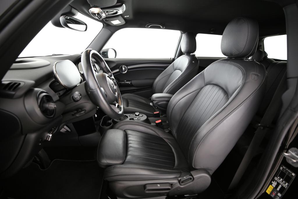 MINI F56 Cooper SE-image-3