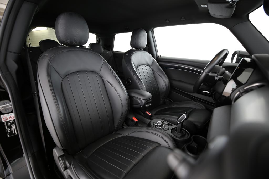 MINI F56 Cooper SE-image-10