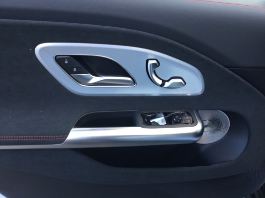 MERCEDES-BENZ CLA 200 8G-DCT 4Matic-image-9