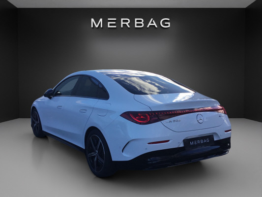 MERCEDES-BENZ CLA 200 8G-DCT 4Matic-image-5