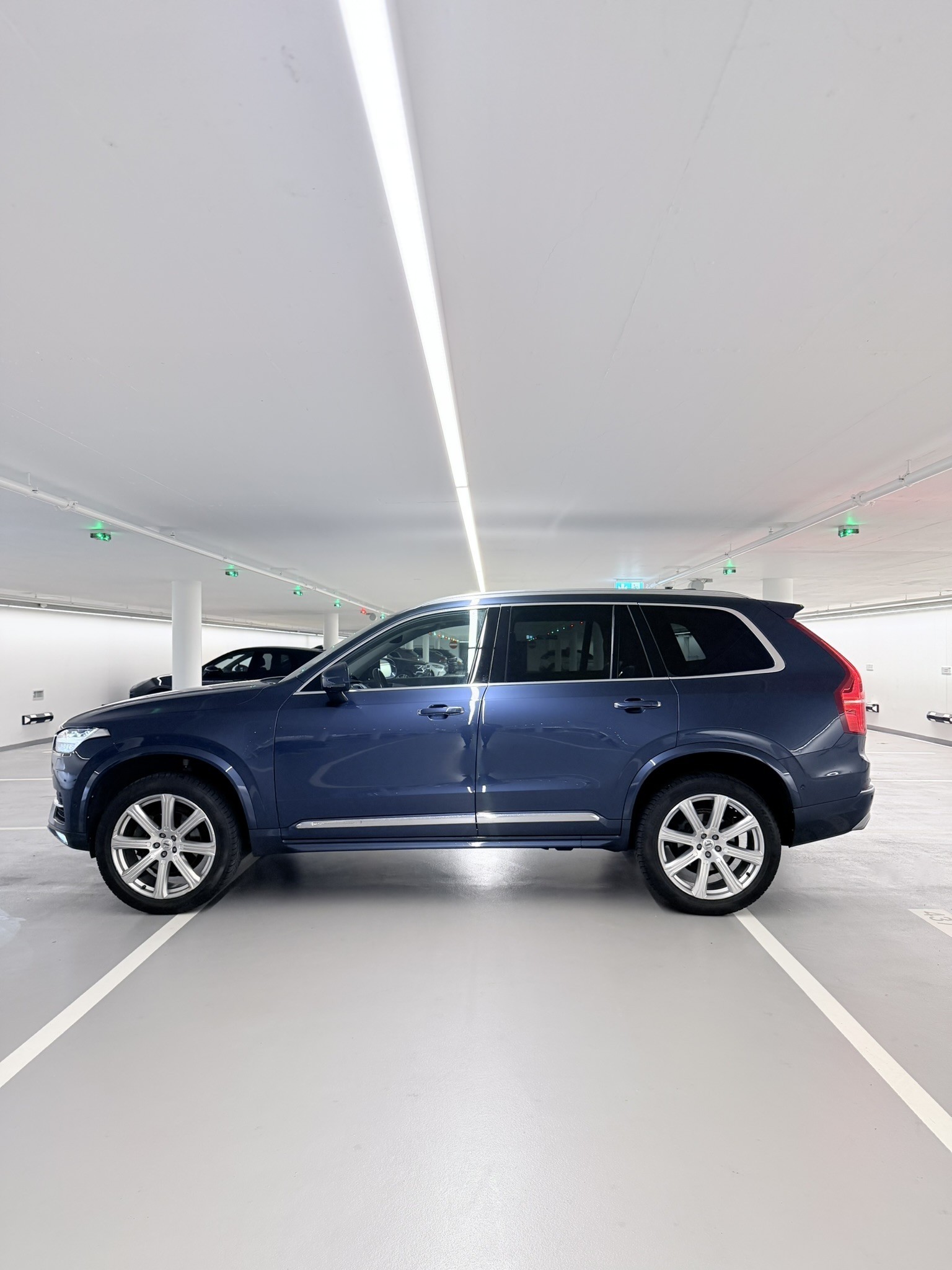 VOLVO XC90 D5 AWD Inscription Geartronic-image-1