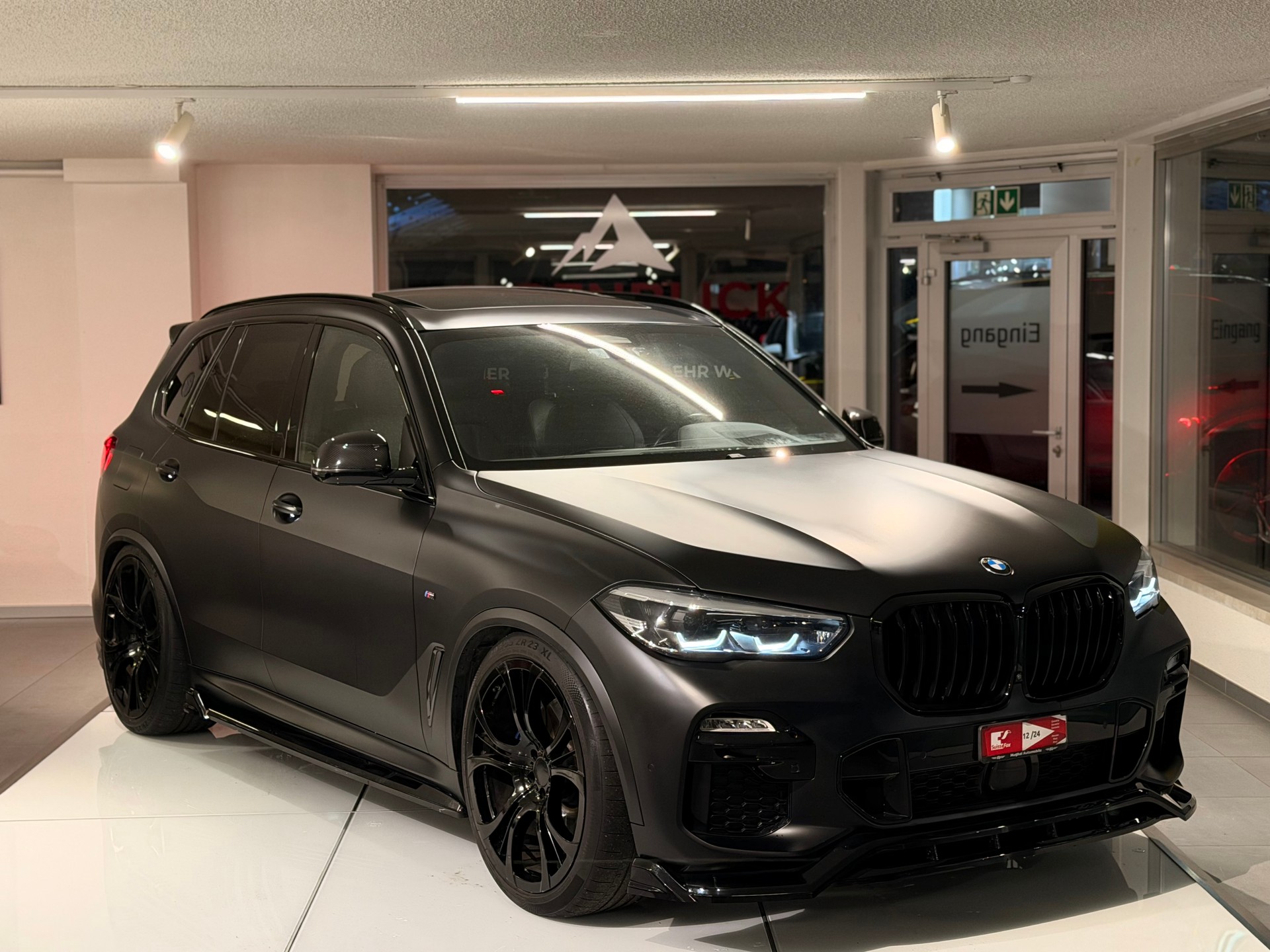 BMW X5 xDrive45e Colour Edition Steptronic-image-1