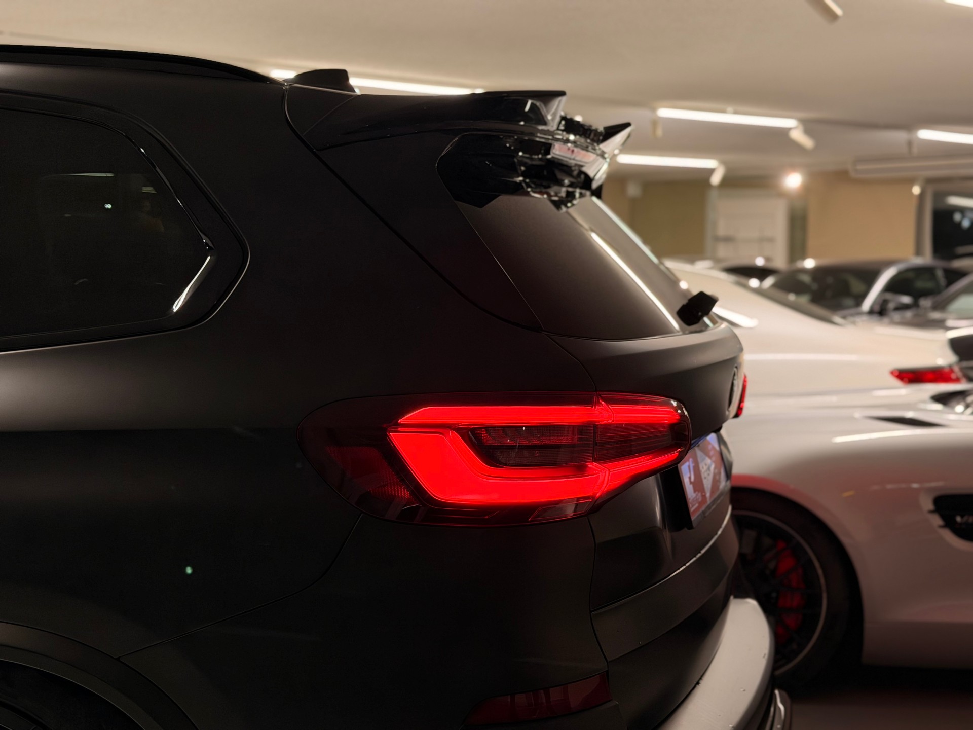BMW X5 xDrive45e Colour Edition Steptronic-image-5