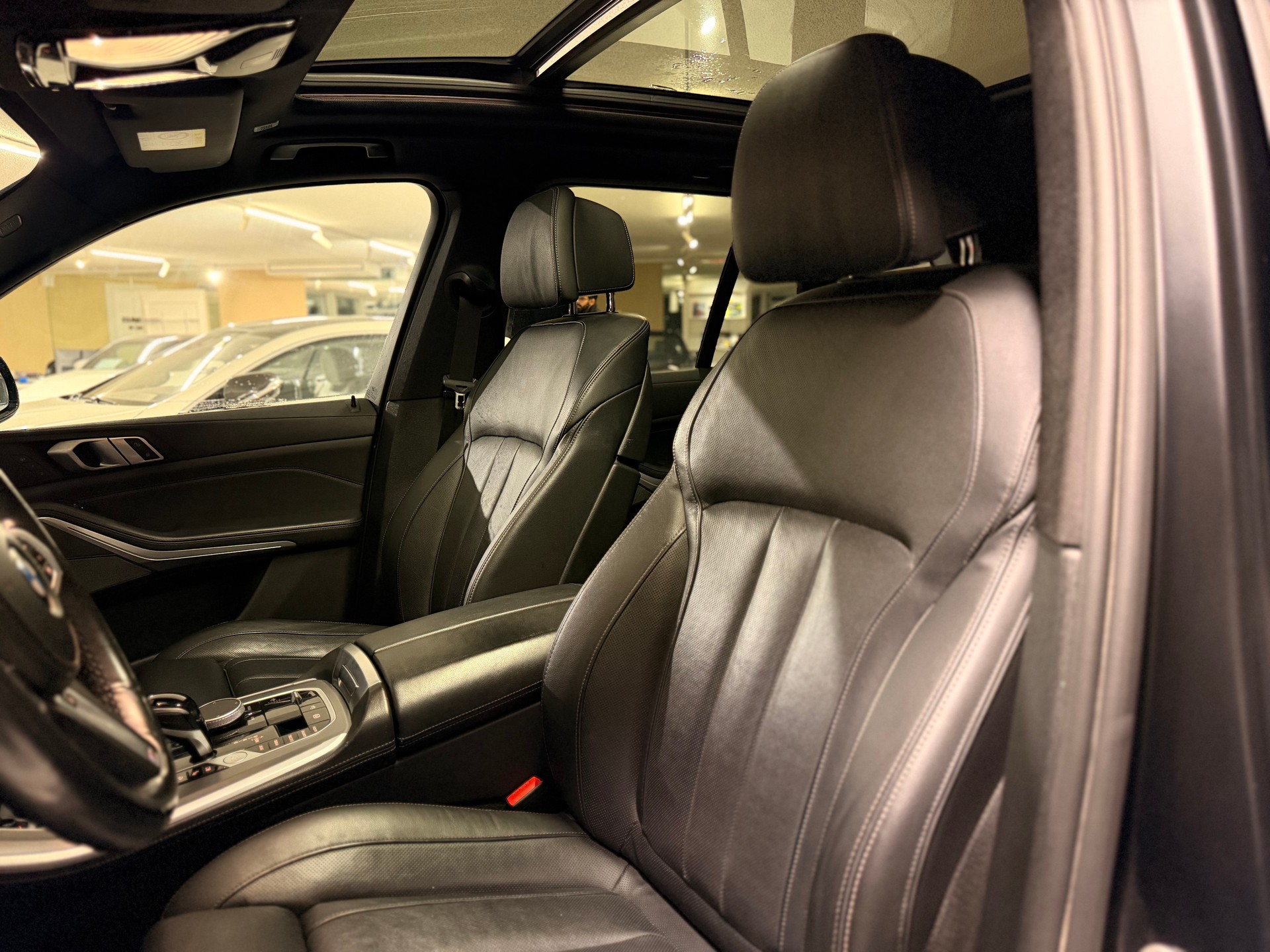 BMW X5 xDrive45e Colour Edition Steptronic-image-10
