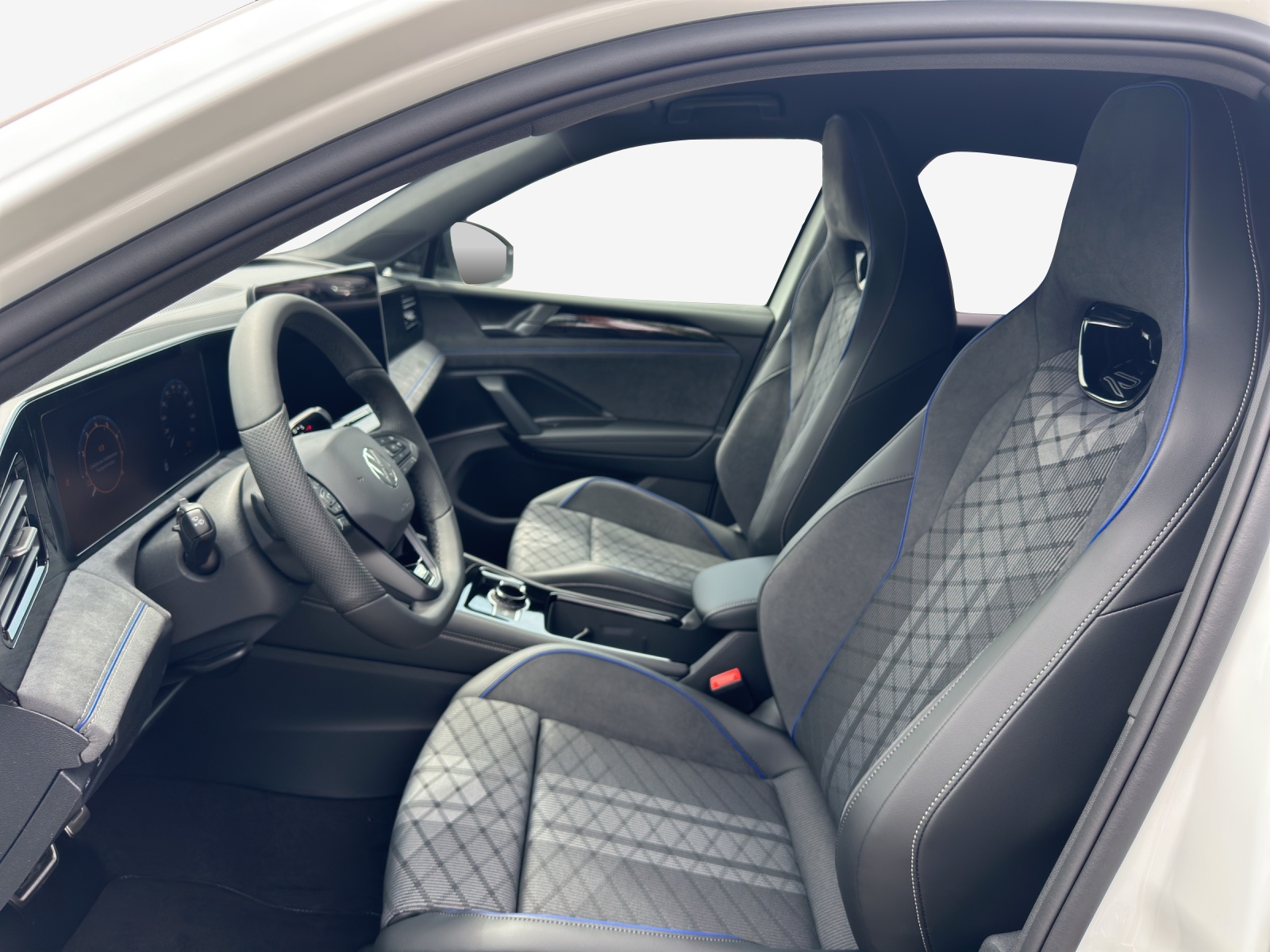VW Tiguan 2.0 TSI DSG R-Line 4Motion-image-7