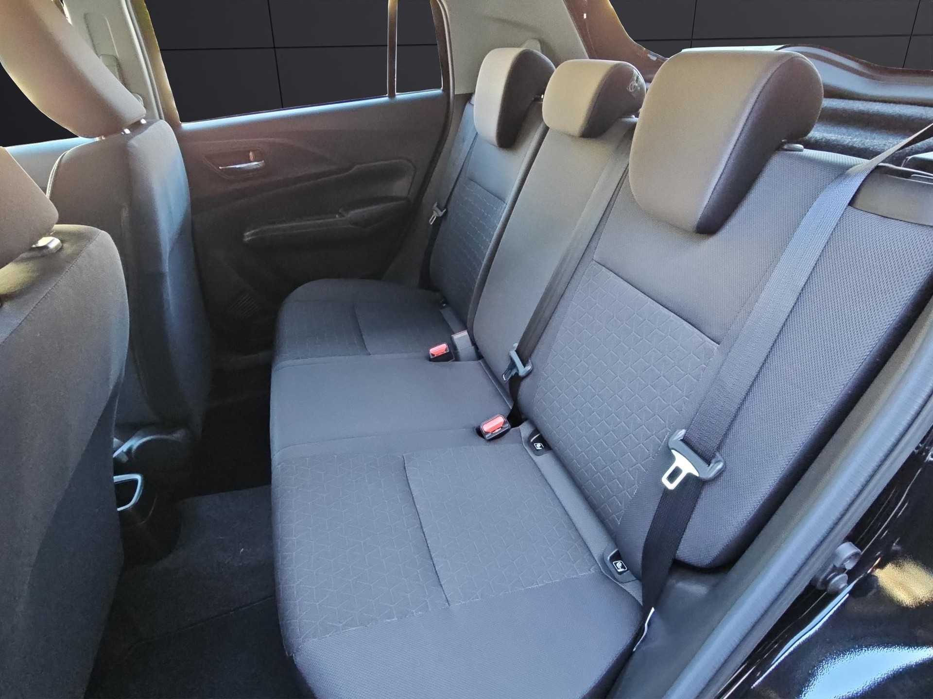SUZUKI Swift 1.2 Compact Top Hybrid-image-10