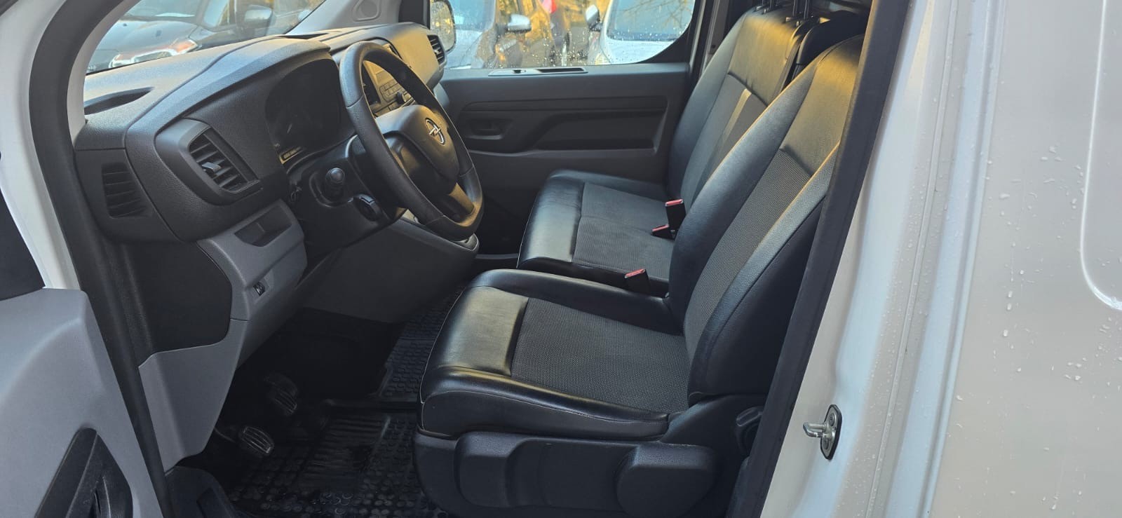 OPEL Vivaro Cargo 1.5 CDTI Essentia s/s DK fix M-image-6