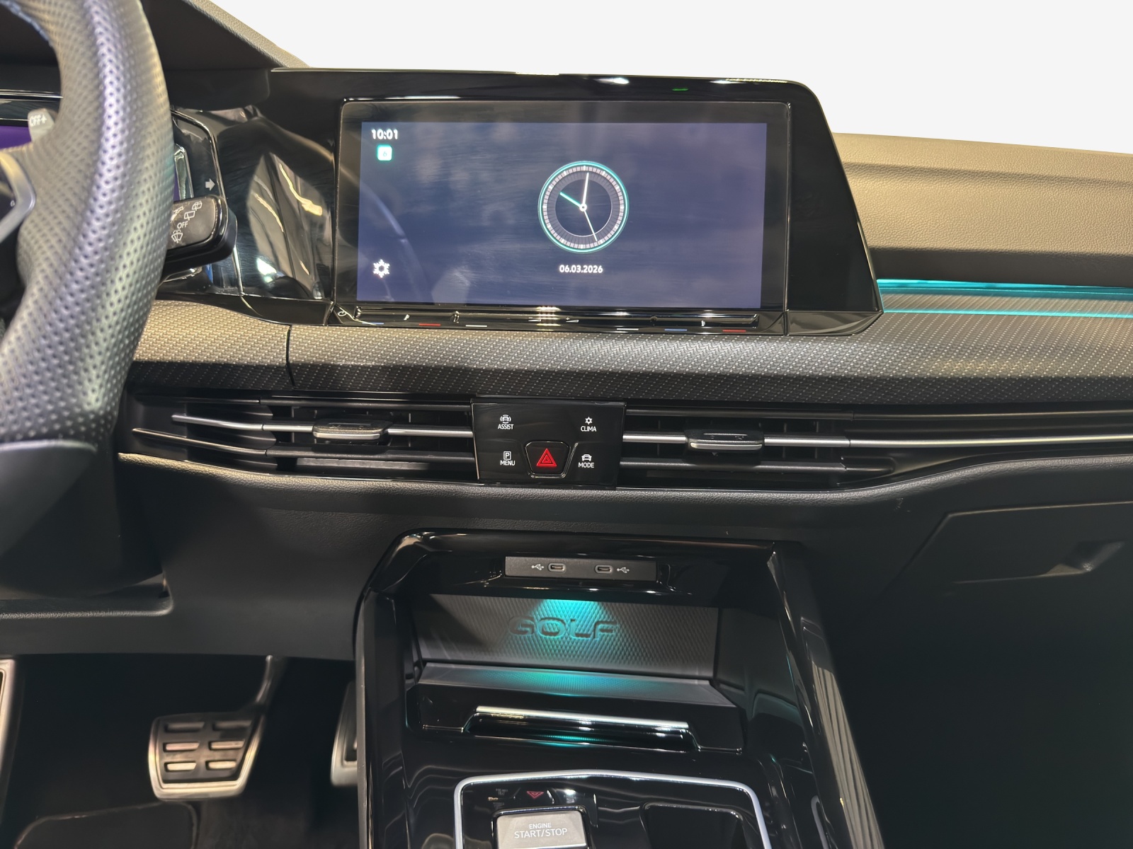 VW Golf Variant 2.0 TSI R DSG 4Motion-image-10