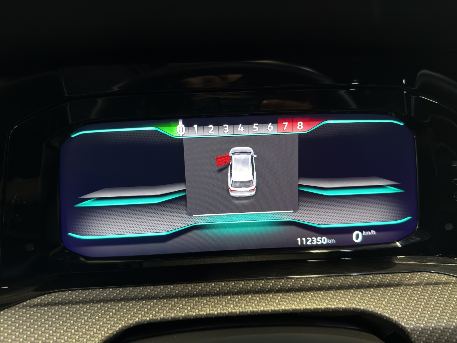 VW Golf Variant 2.0 TSI R DSG 4Motion-image-15