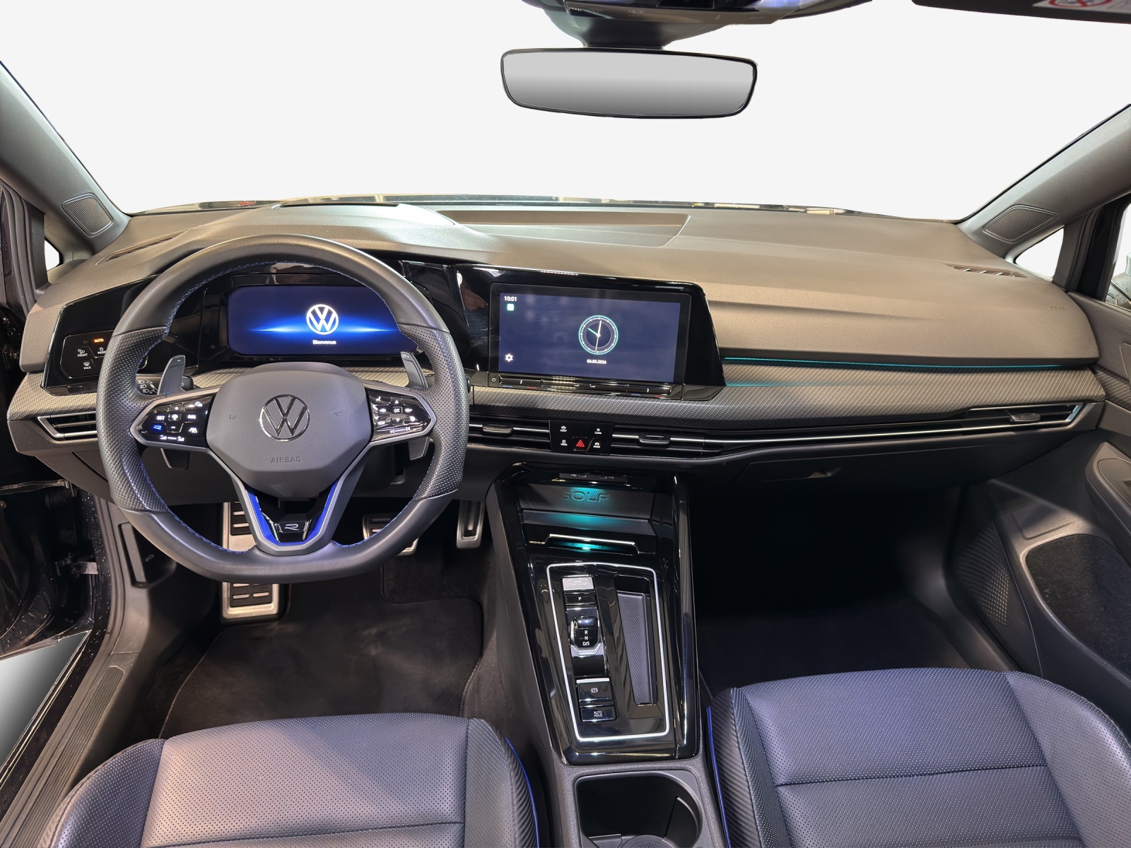 VW Golf Variant 2.0 TSI R DSG 4Motion-image-8