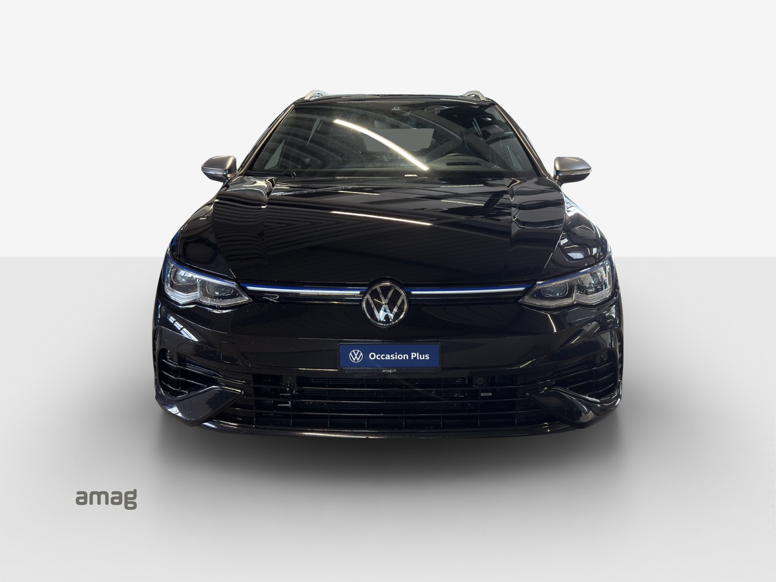 VW Golf Variant 2.0 TSI R DSG 4Motion-image-6
