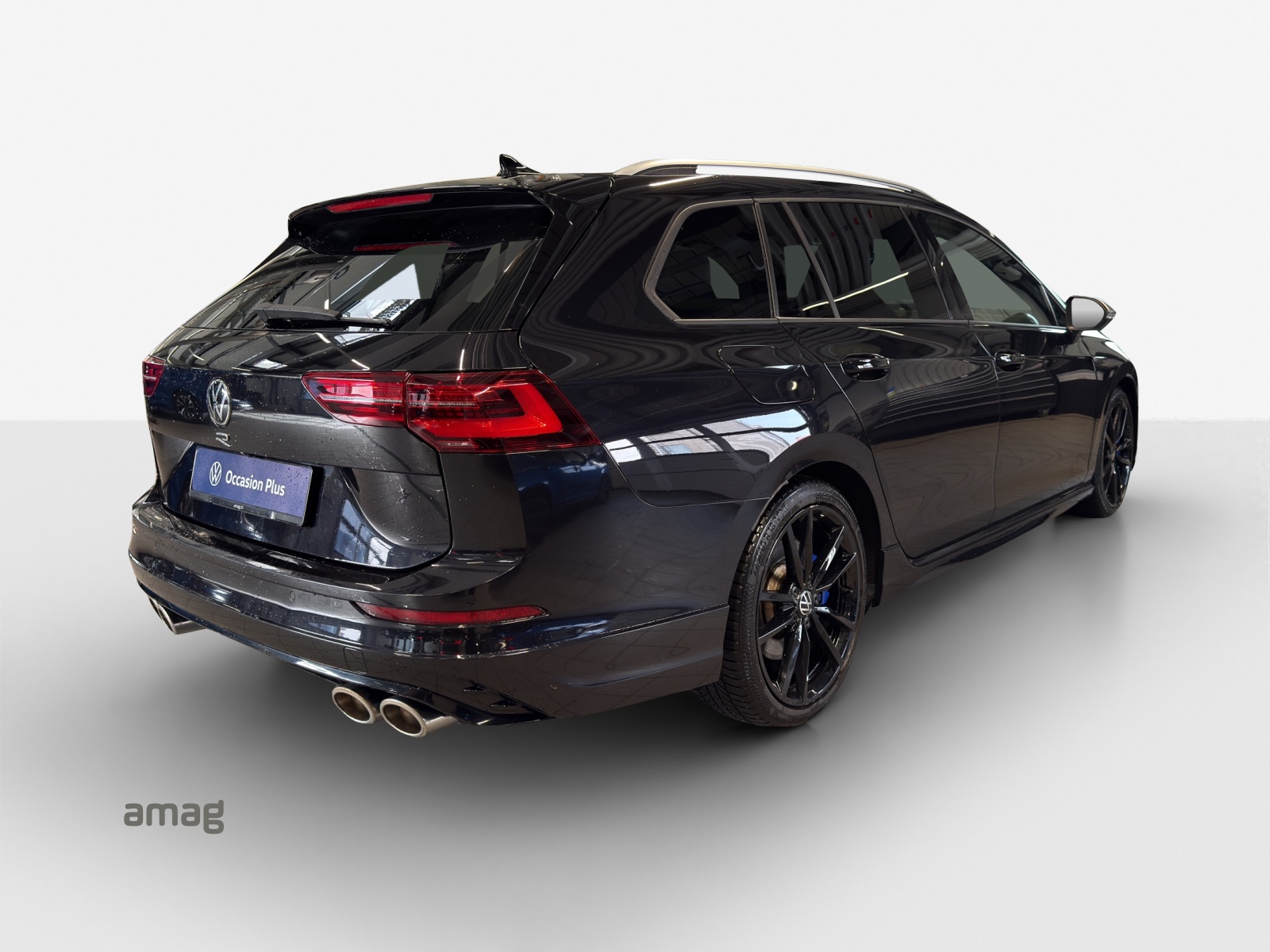 VW Golf Variant 2.0 TSI R DSG 4Motion-image-4