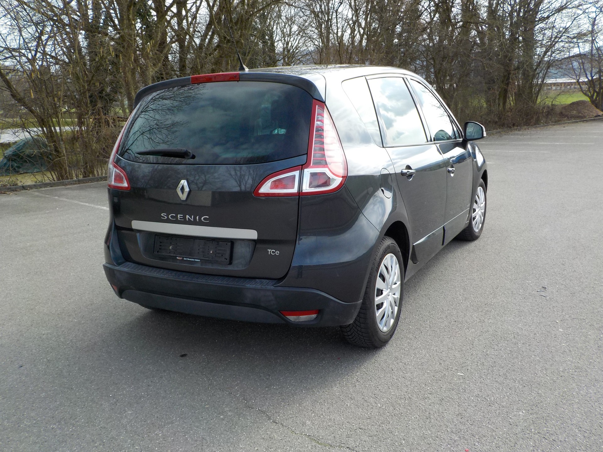 RENAULT Scénic 1.4 16V Turbo Bose-image-3