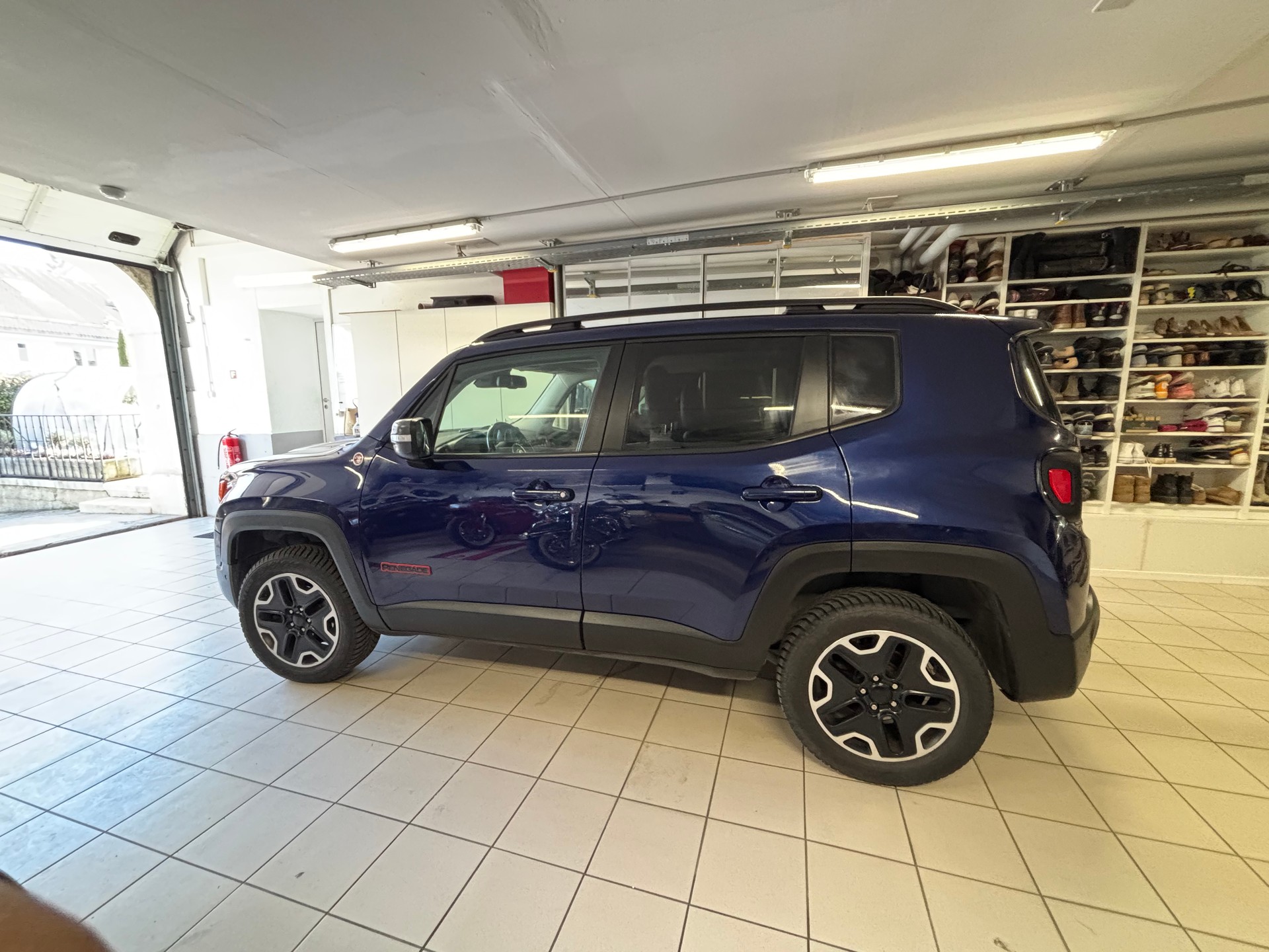 JEEP Renegade 2.0 CRD Trailhawk AWD + Low Range 9ATX-image-1