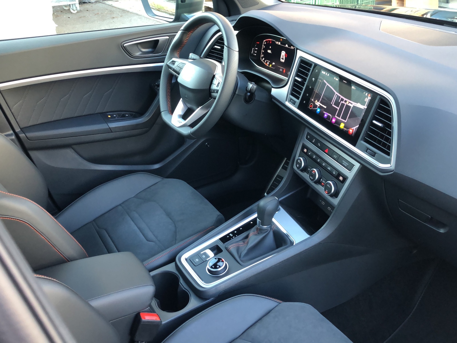 SEAT Ateca 2.0 TSI Hola FR 4Drive*PANORAMADACH*-image-15