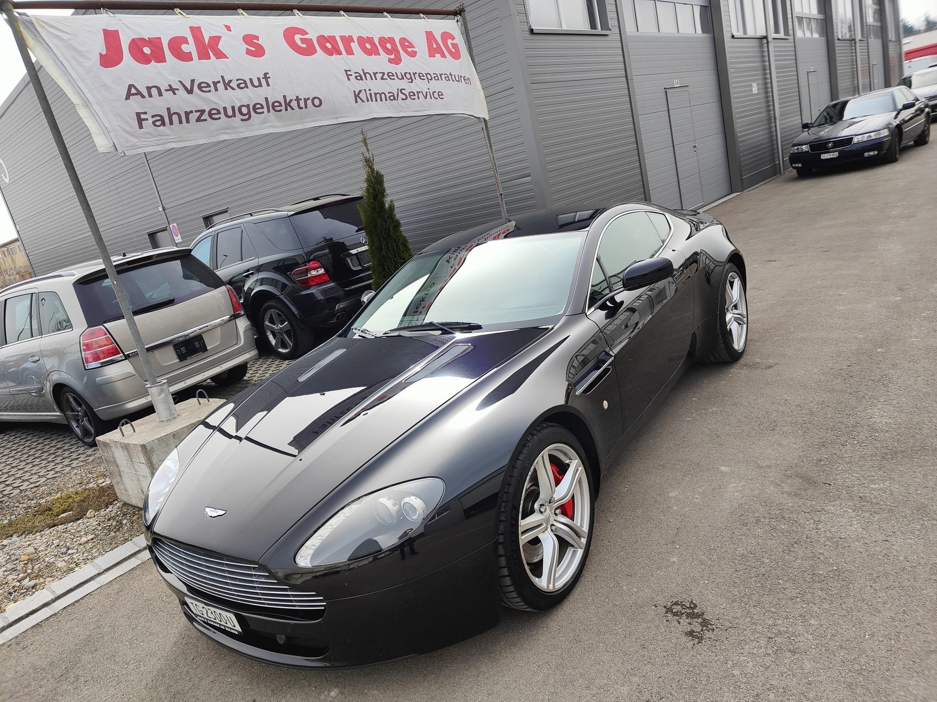 ASTON MARTIN V8 Vantage 4.7 Sportshift