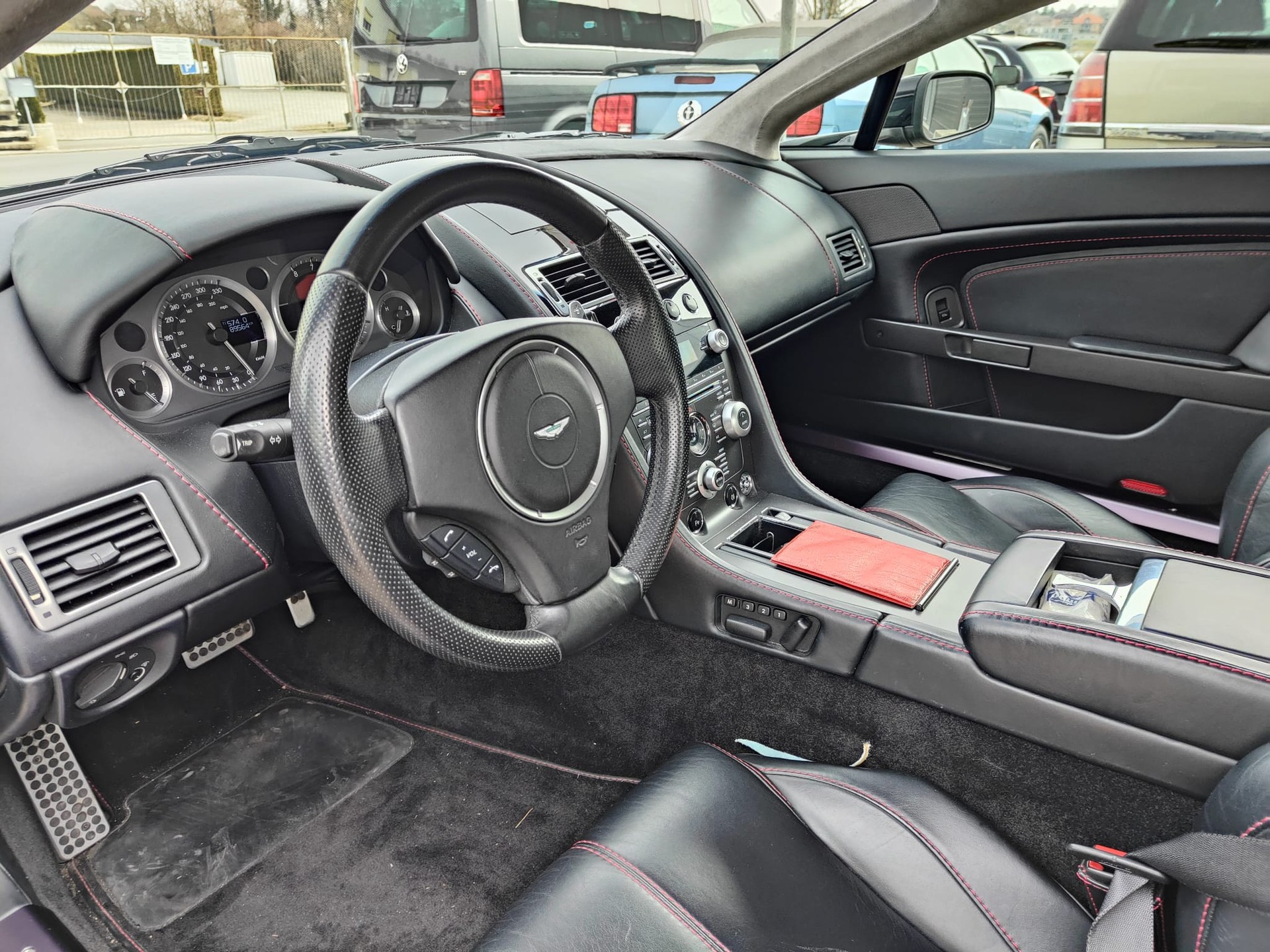 ASTON MARTIN V8 Vantage 4.7 Sportshift-image-2