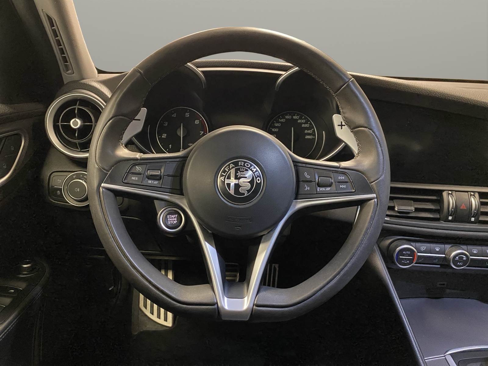 ALFA ROMEO Giulia 2.0 MA 280 AT Q4 Ve-image-12