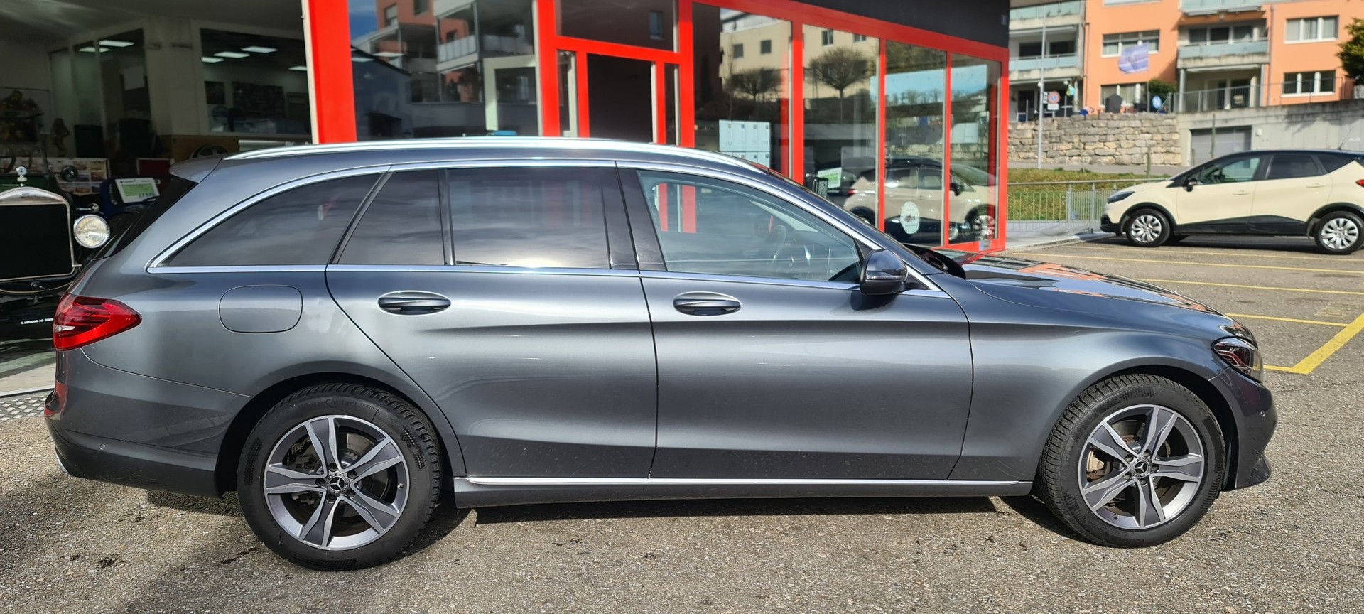 MERCEDES-BENZ C 200 Swiss Star 4M 9G-Tronic-showroom-element-1
