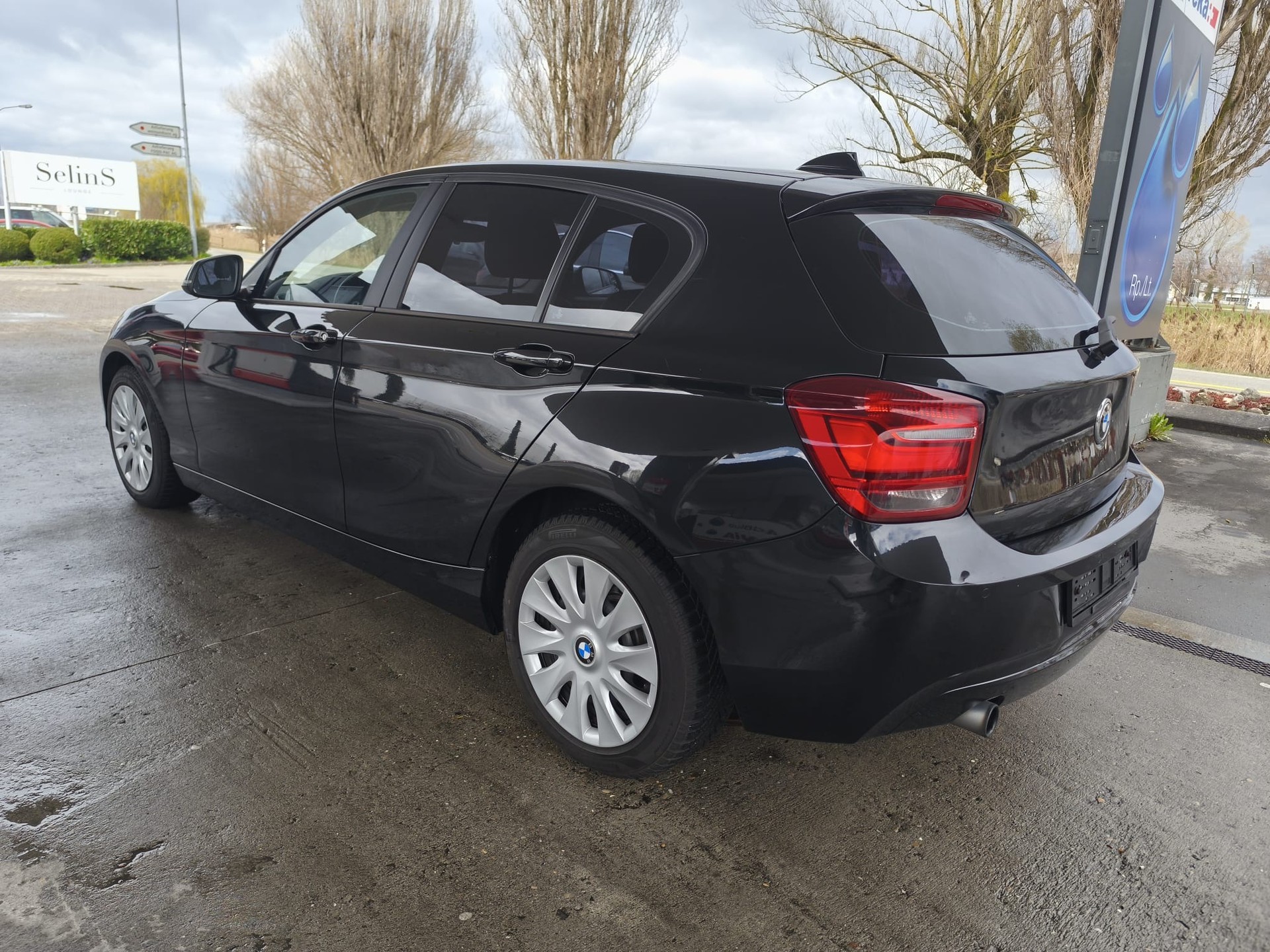 BMW 116i Sport Line Steptronic-image-3