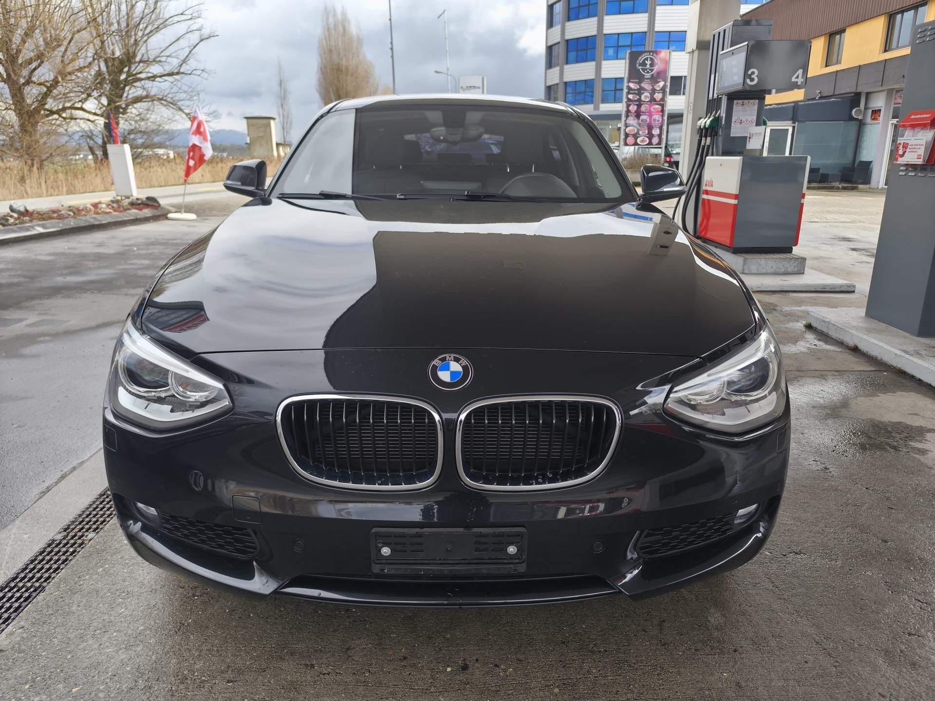 BMW 116i Sport Line Steptronic-image-4