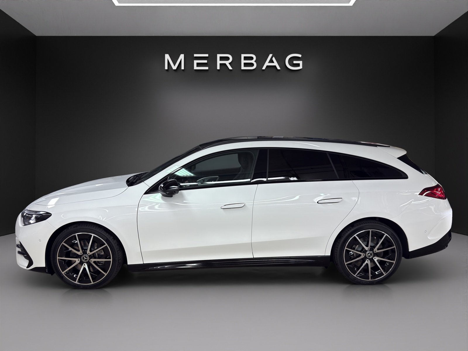 MERCEDES-BENZ CLA 350 4MATIC Shooting Brake with EQ Technology-image-1