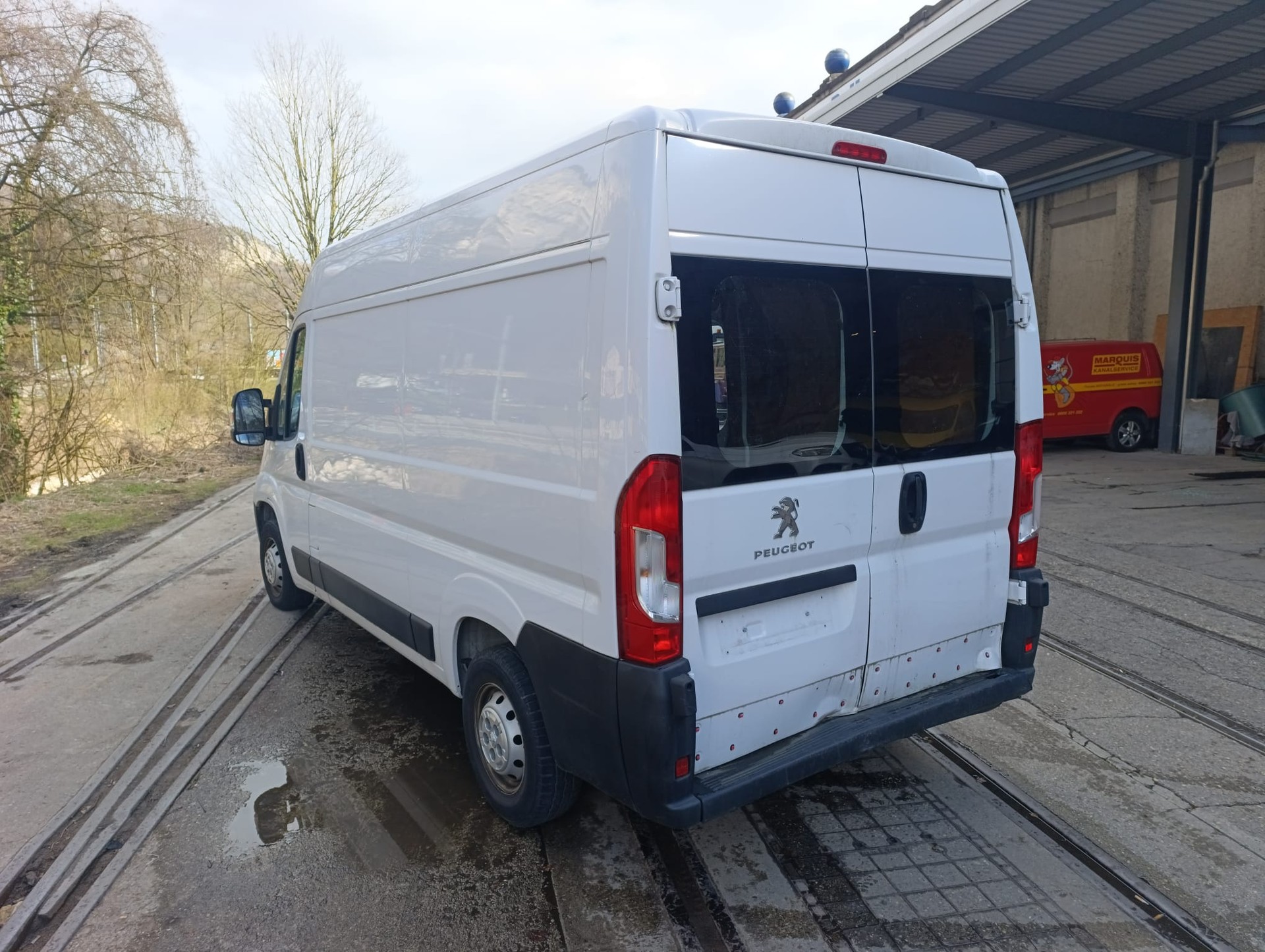 PEUGEOT Boxer 2.2 HDI 335 Pro L2H2-showroom-element-3