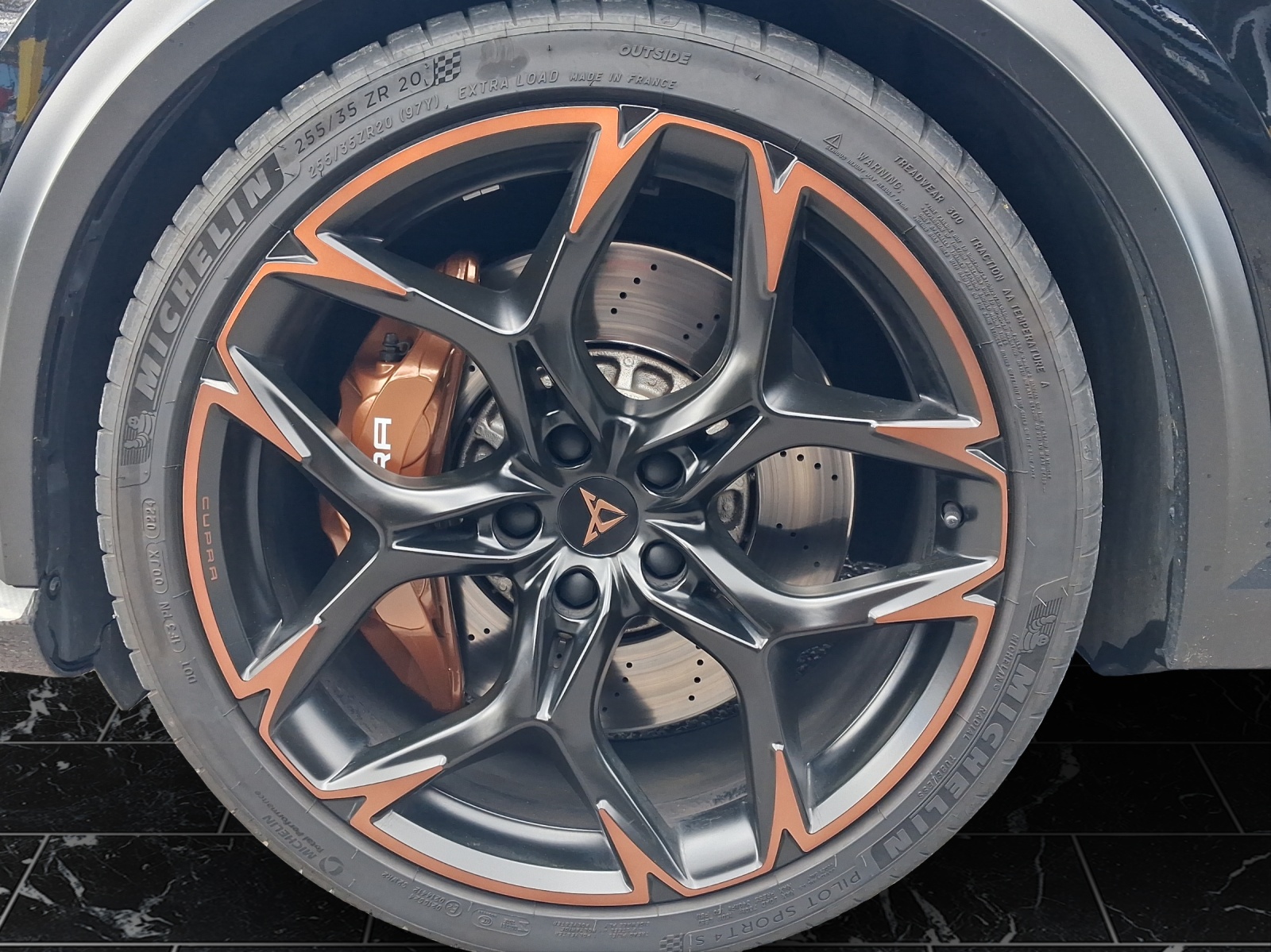 CUPRA Formentor 2.5 TSI VZ5 4Drive DSG-image-10